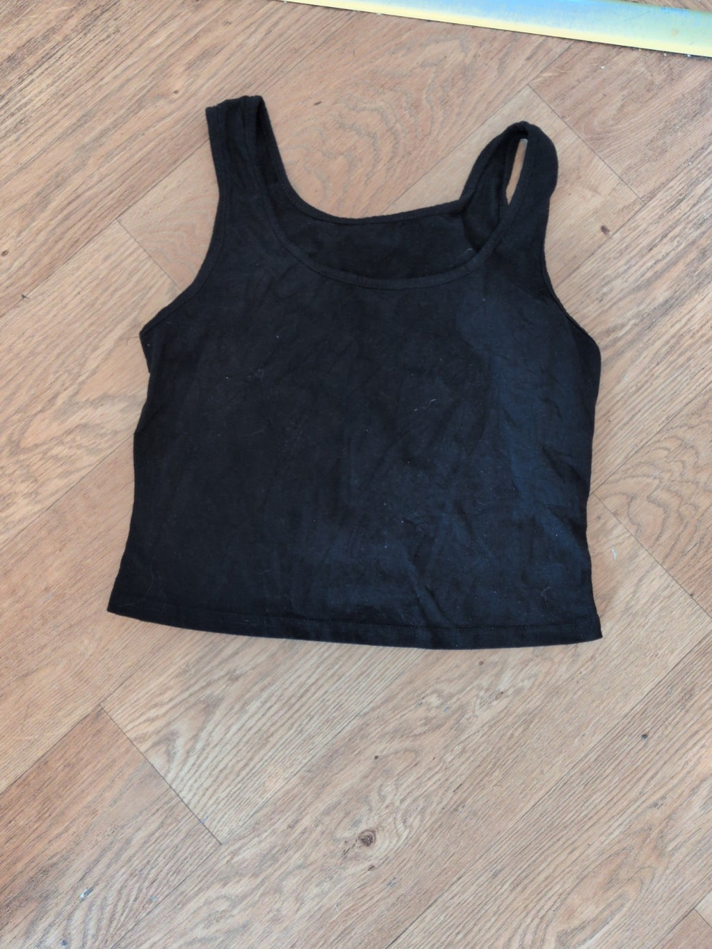 Shein Large Scoop Neck Sleeveless Top