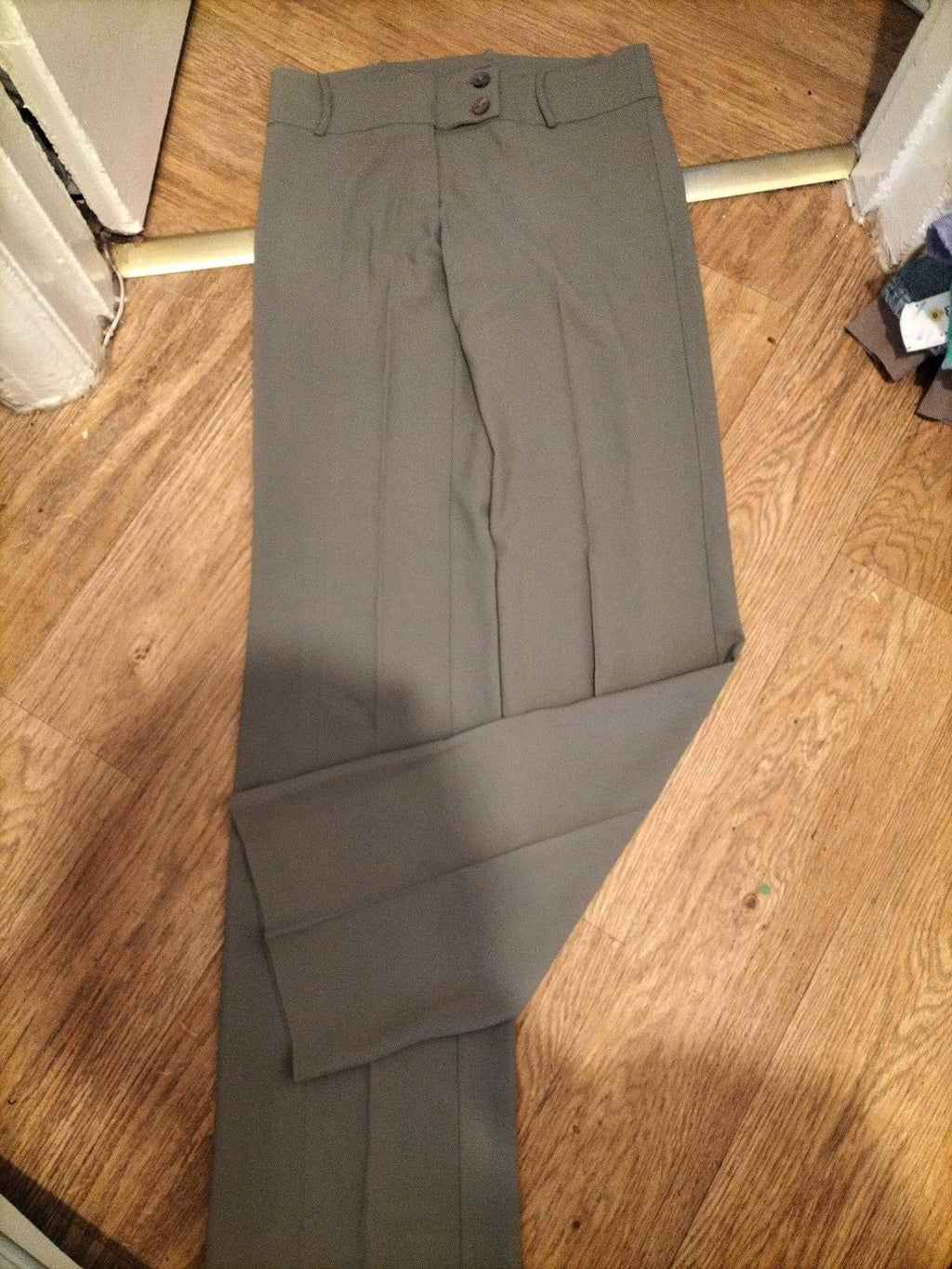 Ladies Annarita Size Euro 44 Sage Green Trousers