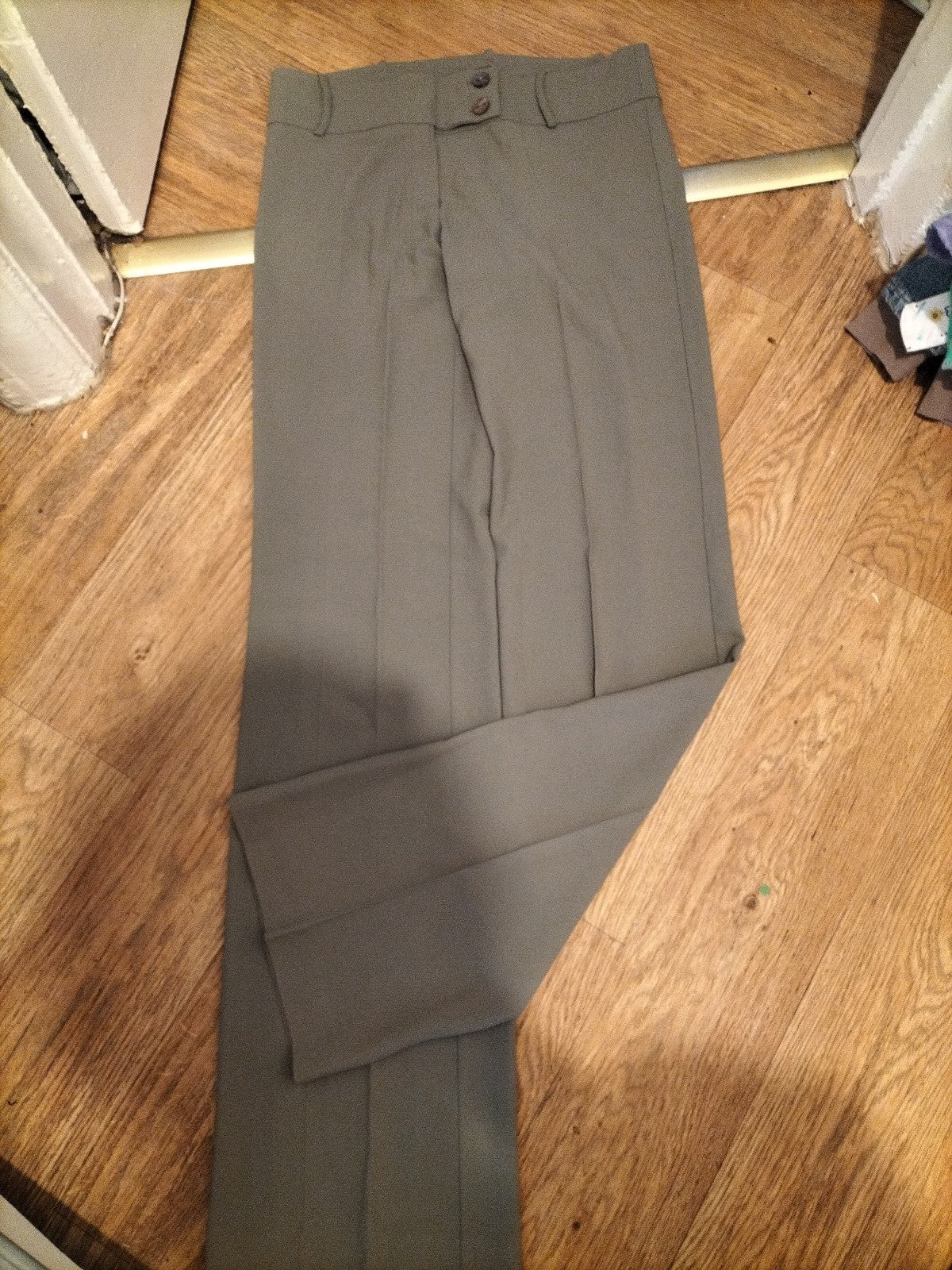 Ladies Annarita Size Euro 44 Sage Green Trousers