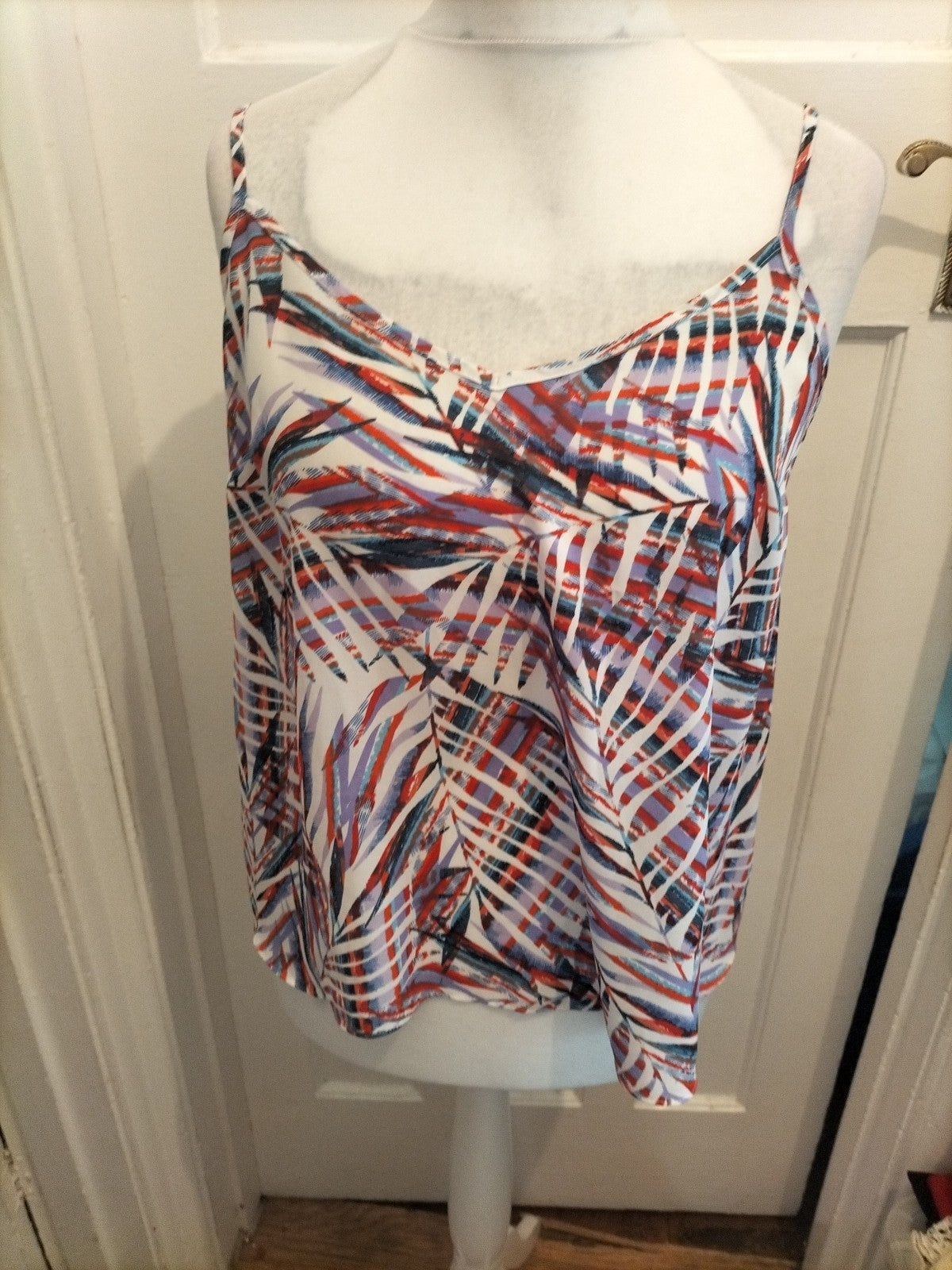 Ladies Large Blue Red V Neck Cami Abstract Pattern
