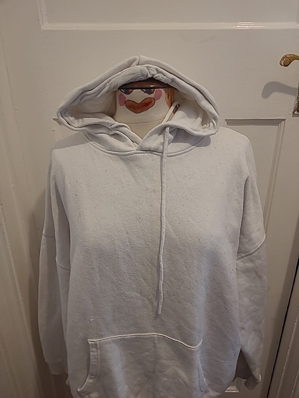 Ladies New Look Size Medium White Pullover Hoodie(Bobbling And Has A Mark)