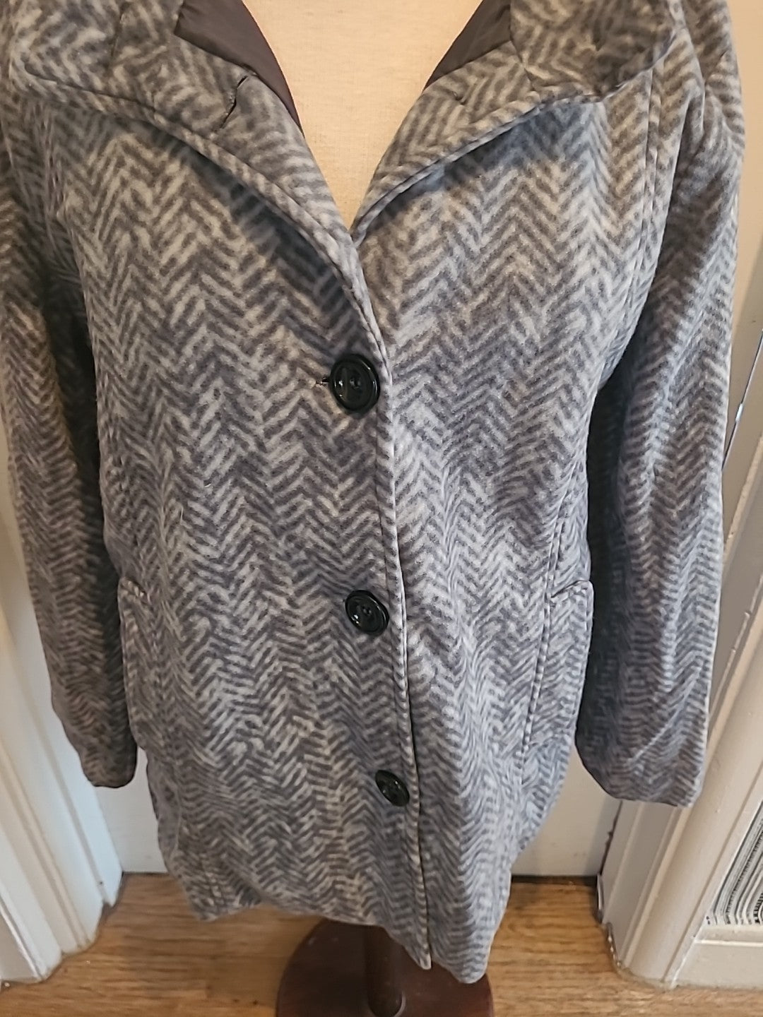 Ladies Anne De Lançay Coat Size Med Grey/white