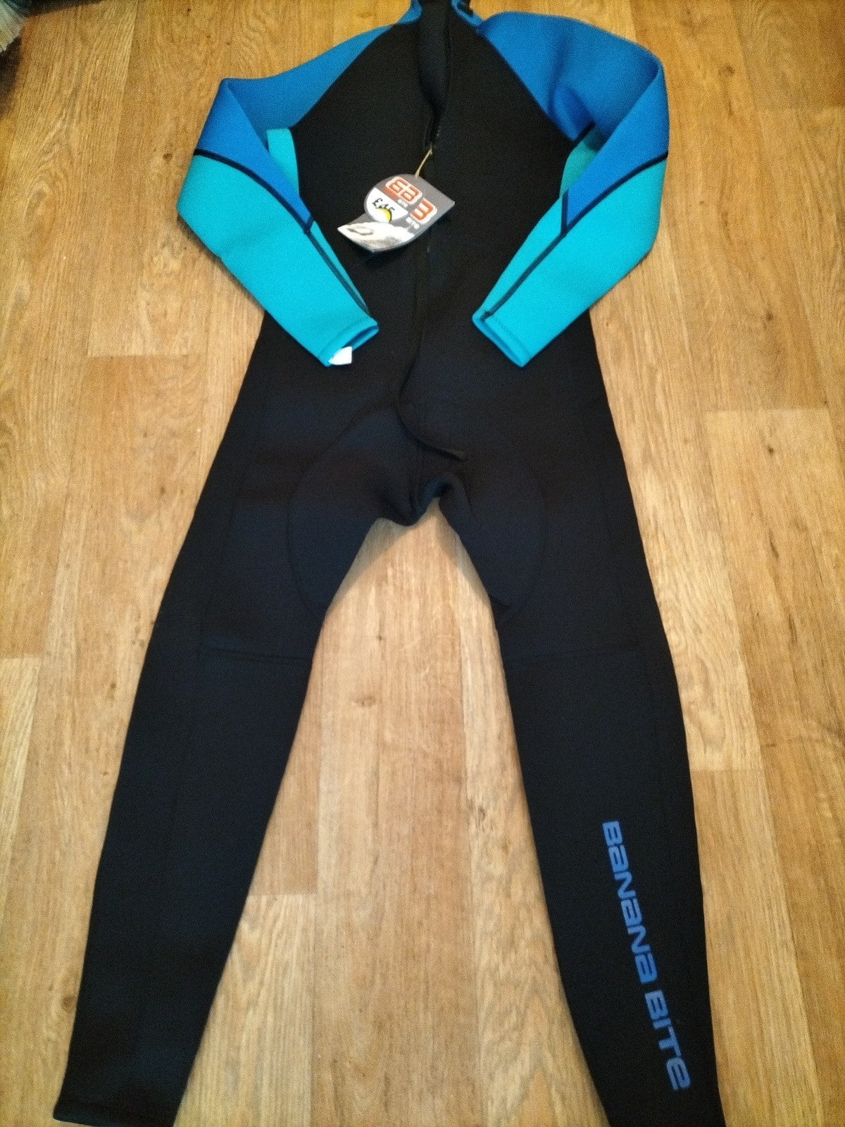 Brand New Mens Banana Bite Size Small Full Wetsuit