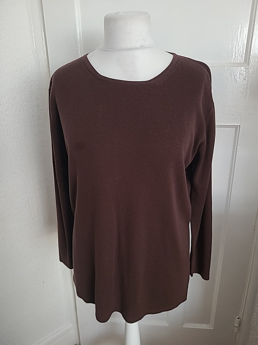 Ladies Instyle Size S/M Brown Long Sleeved Jumper