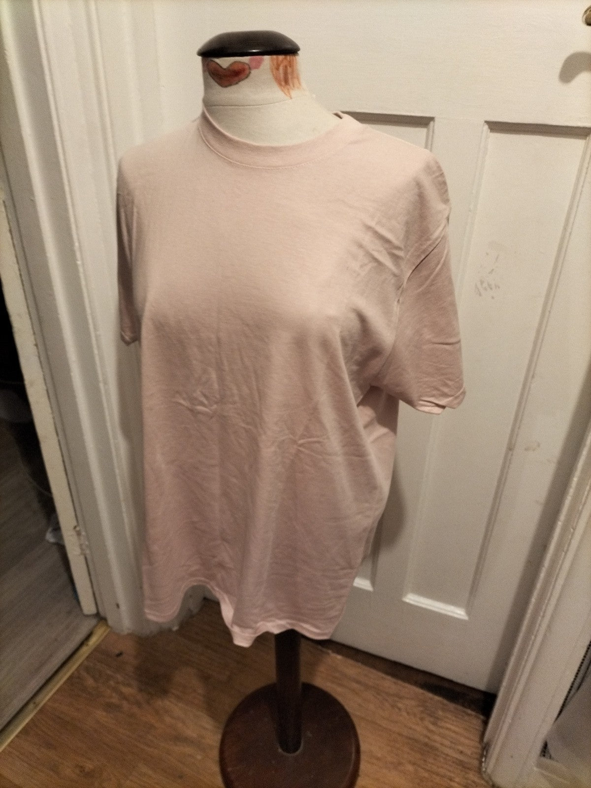 Mens Russell Size Medium Baby Pink Short Sleeved Tshirt