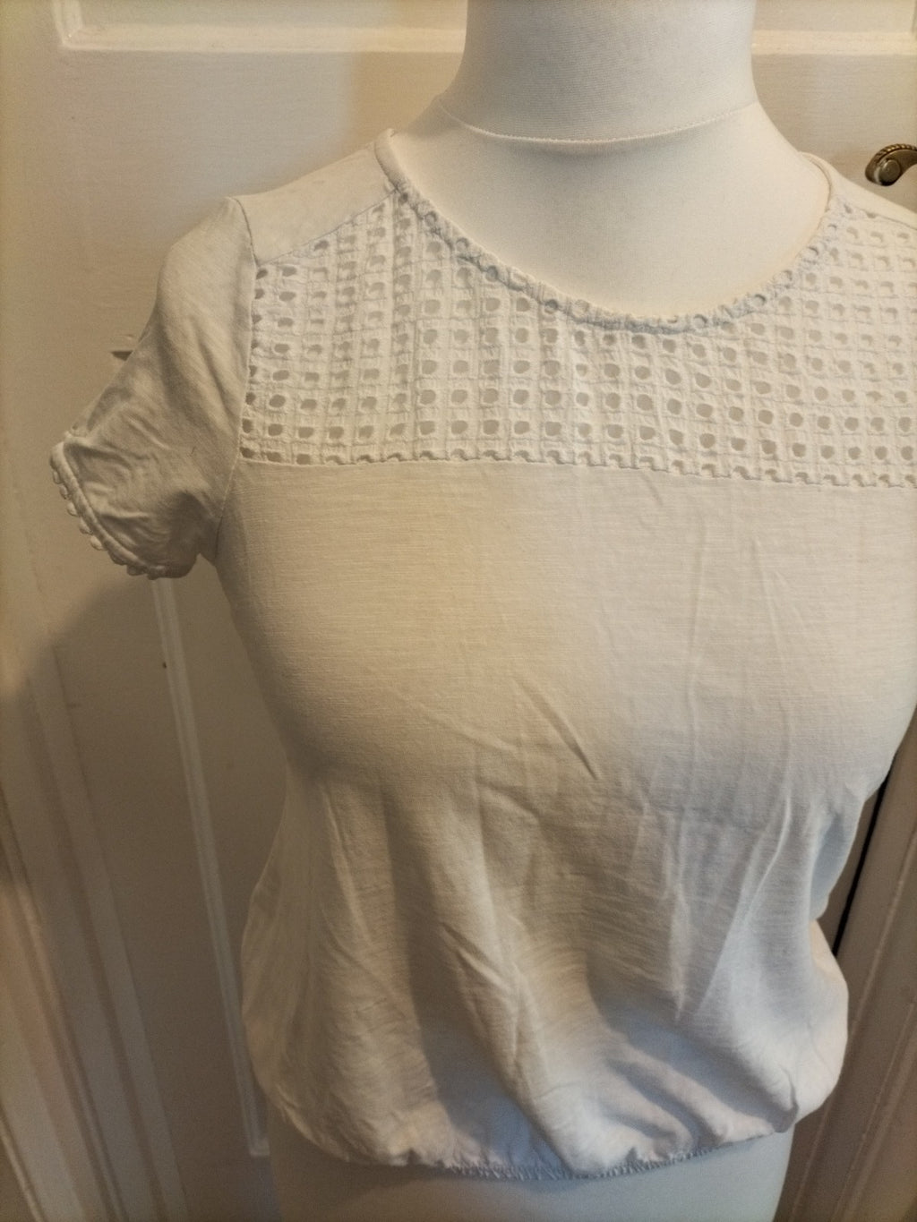 Ladies Shein Size Large White Elasticated Hem Short Sleeved Tshirt With See...