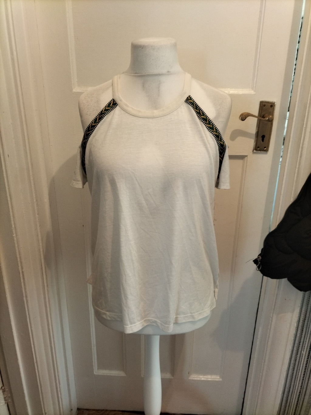 Ladies Size Large White Green And Yellow Sleeveless Cowl Neck Top
