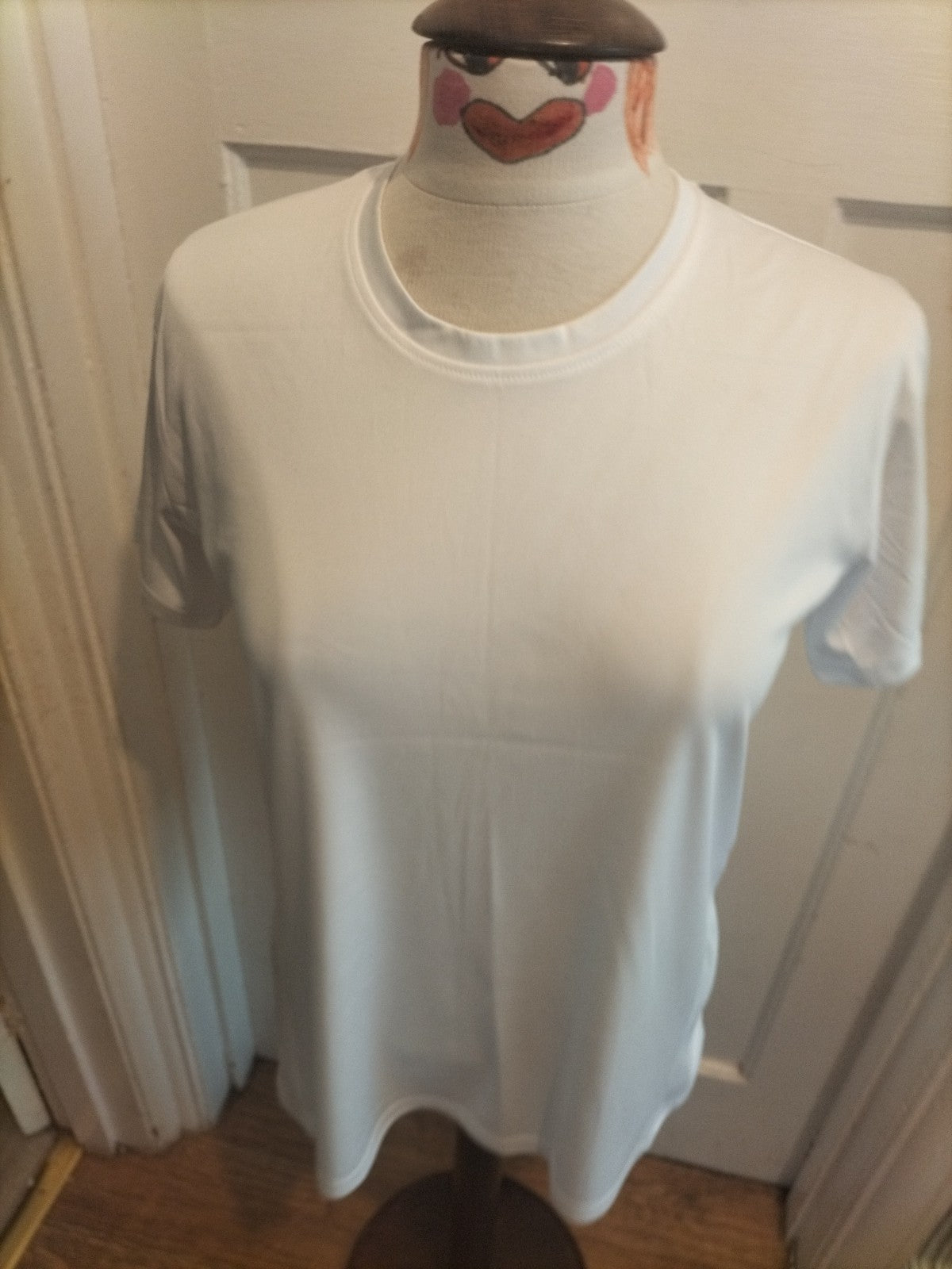Ladies T.shirt Size Large Saxnet Limited