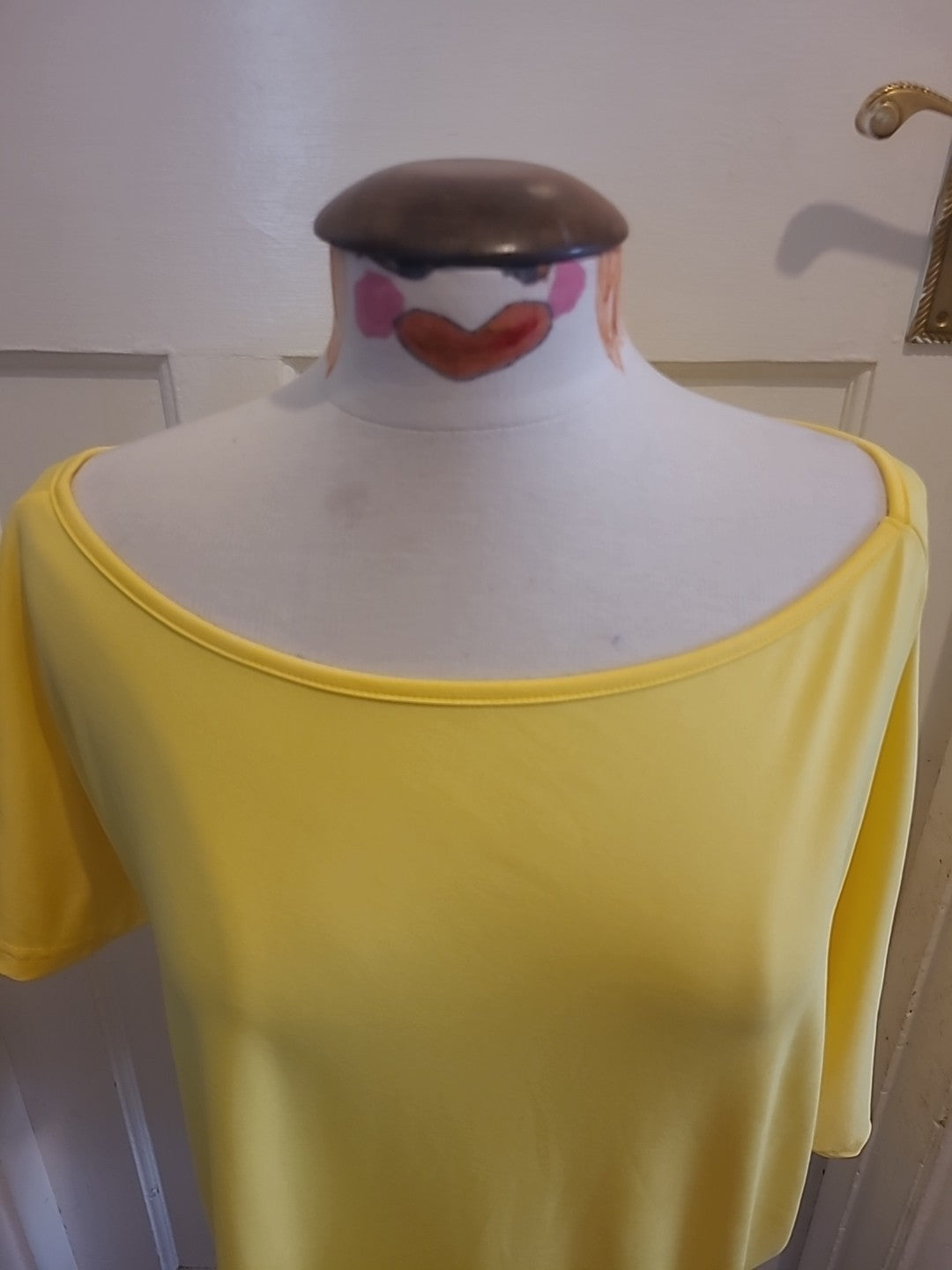 Ladies Shein Size Large Yellow Short Sleeved Tshirt