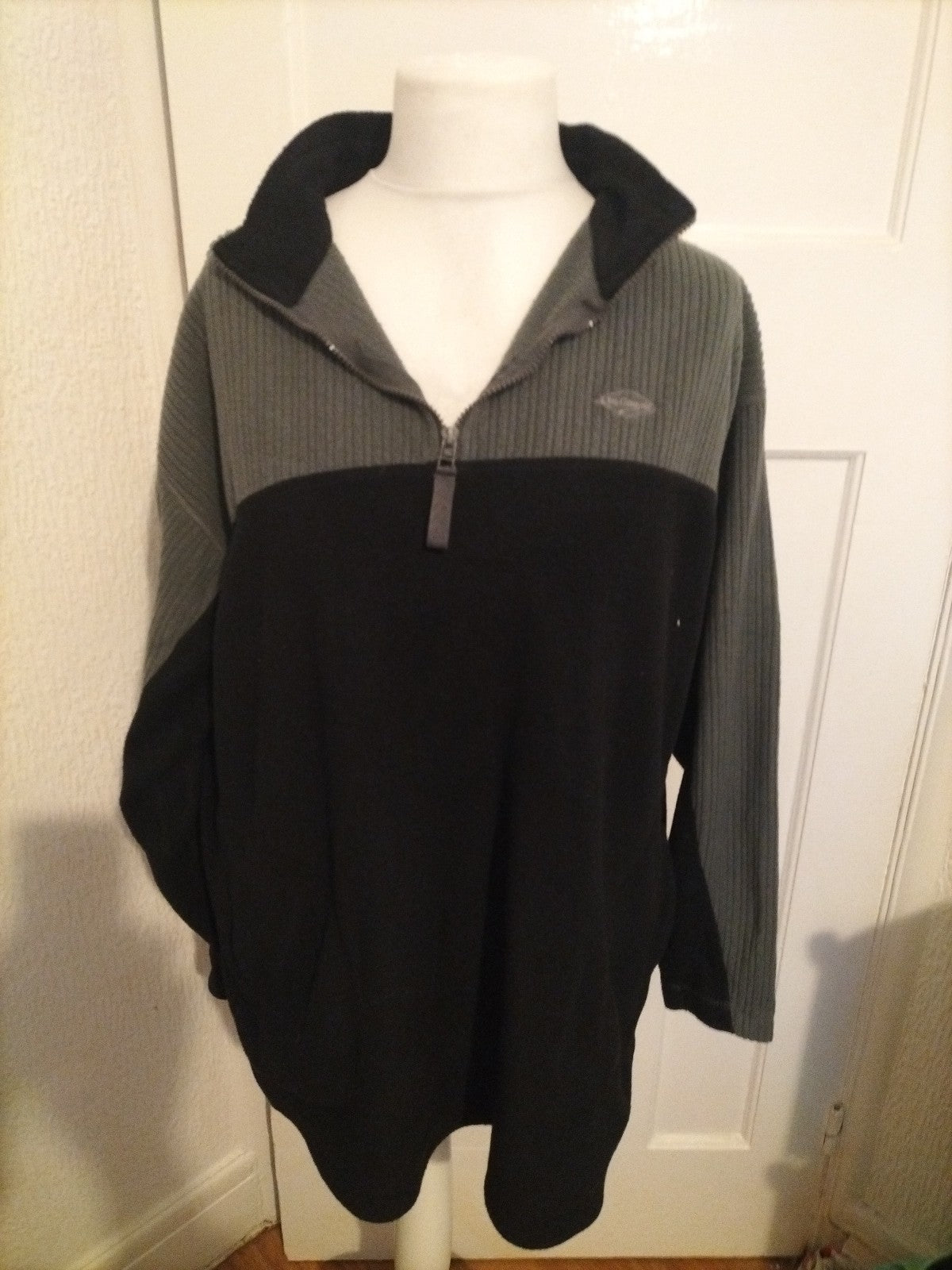 Mens Lee Cooper Size Large Grey And Black Pullover Jumper