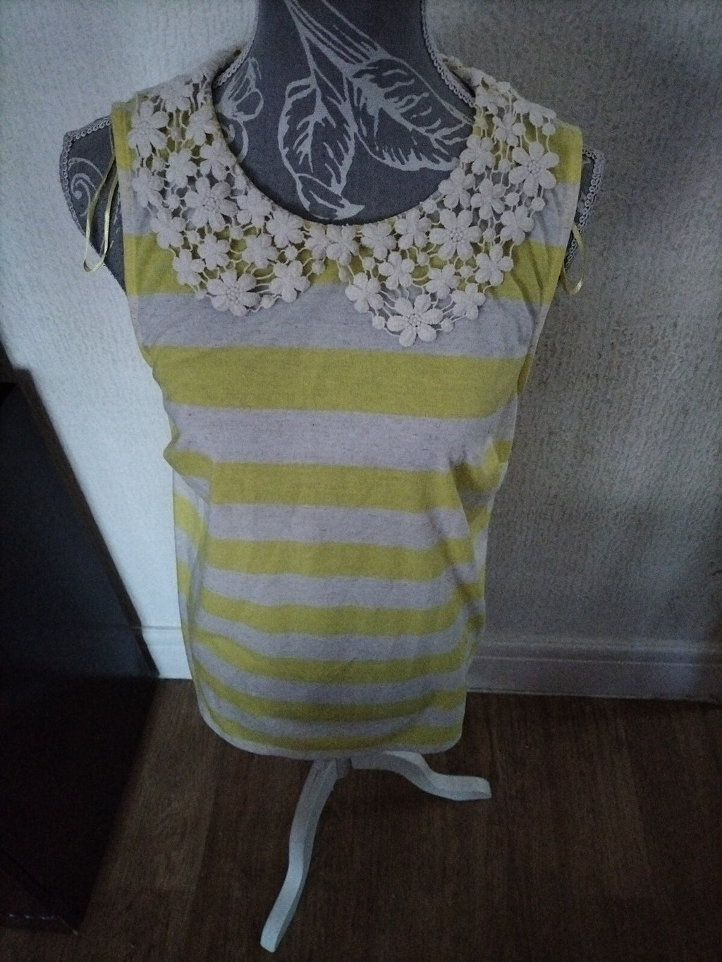 Ladies George Size 14 Yellow/White Striped Blouse