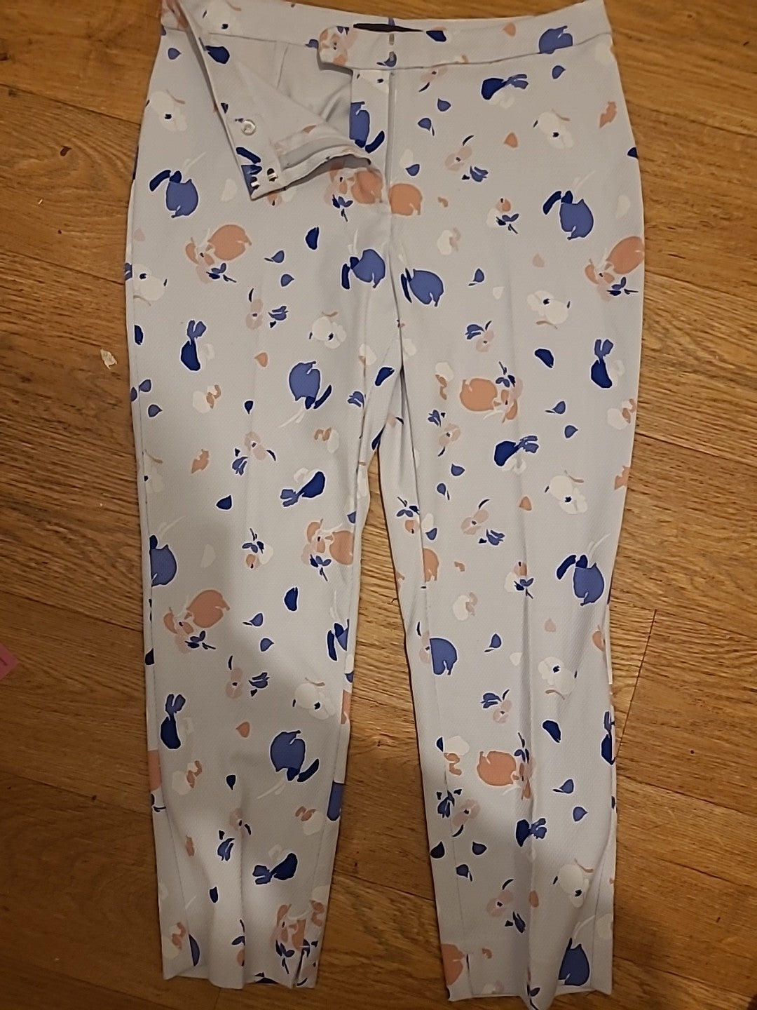 Ladies Marks And Spencer Size 10 Grey Patterned Trousers