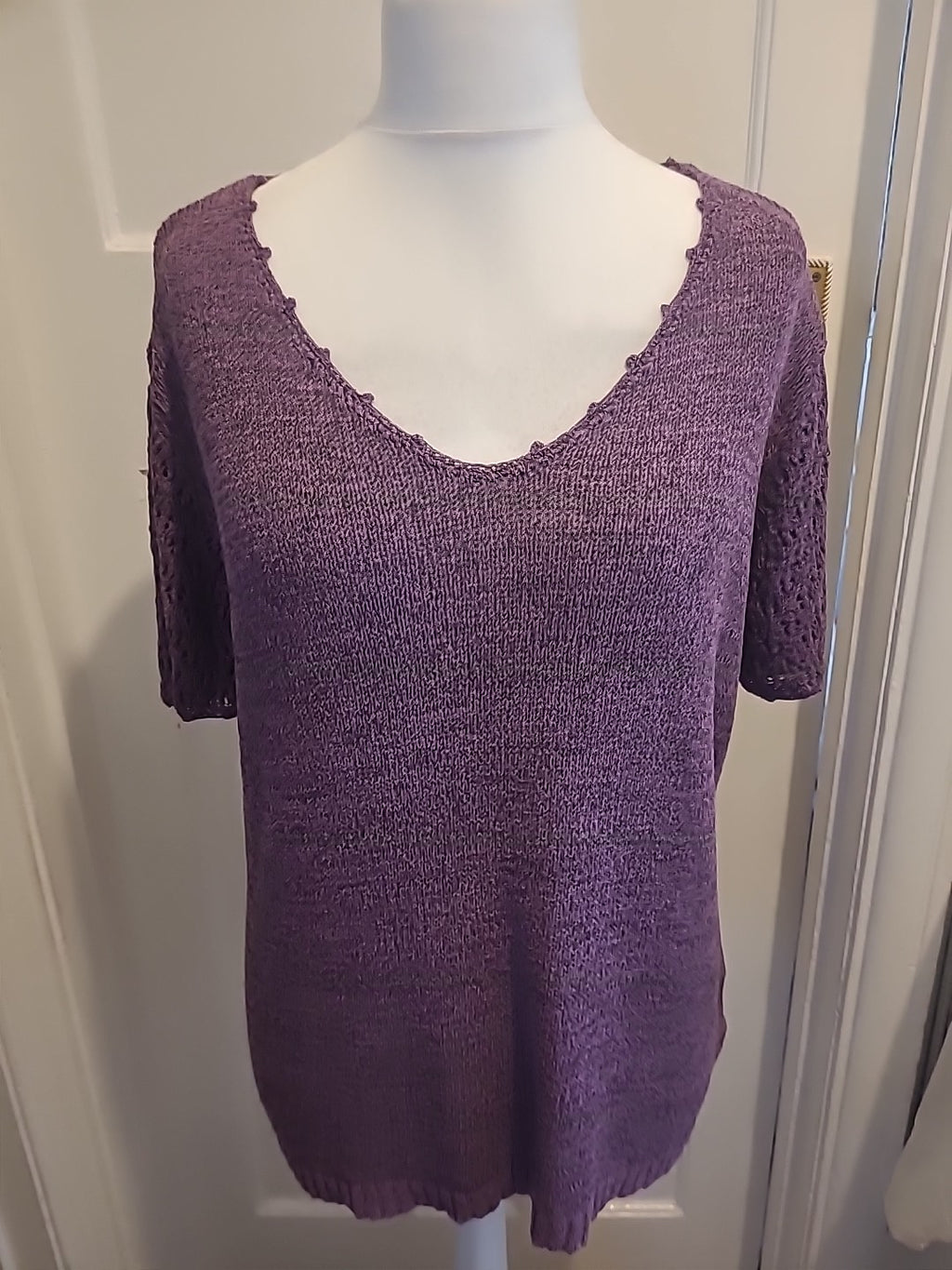 Ladies Size XL Purple Short Sleeved Blouse