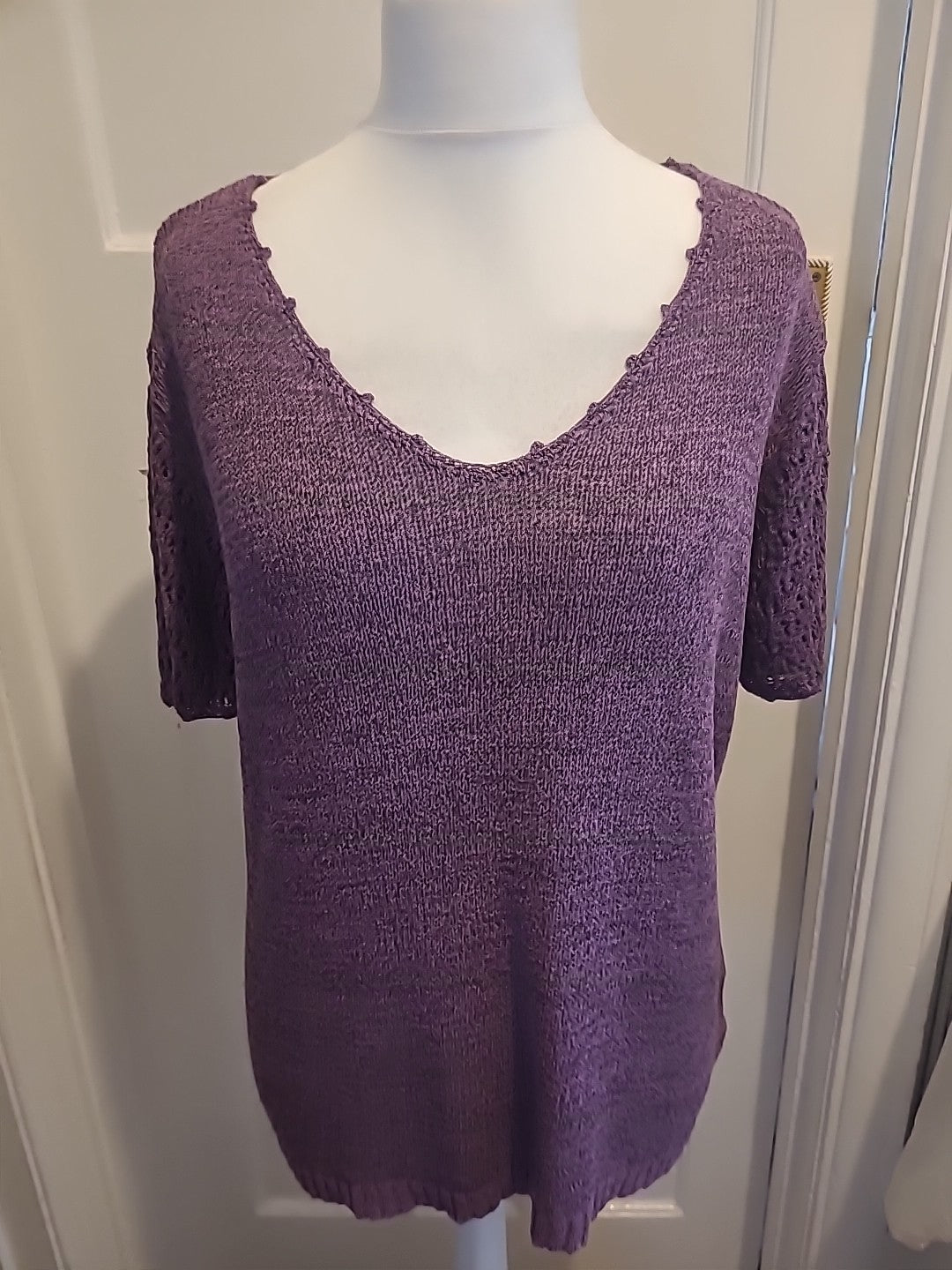 Ladies Size XL Purple Short Sleeved Blouse