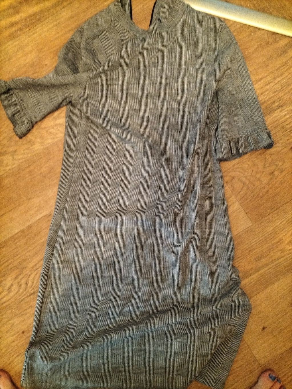 Ladies Marks And Spencers Size 10r Grey Frill Sleeve Dress