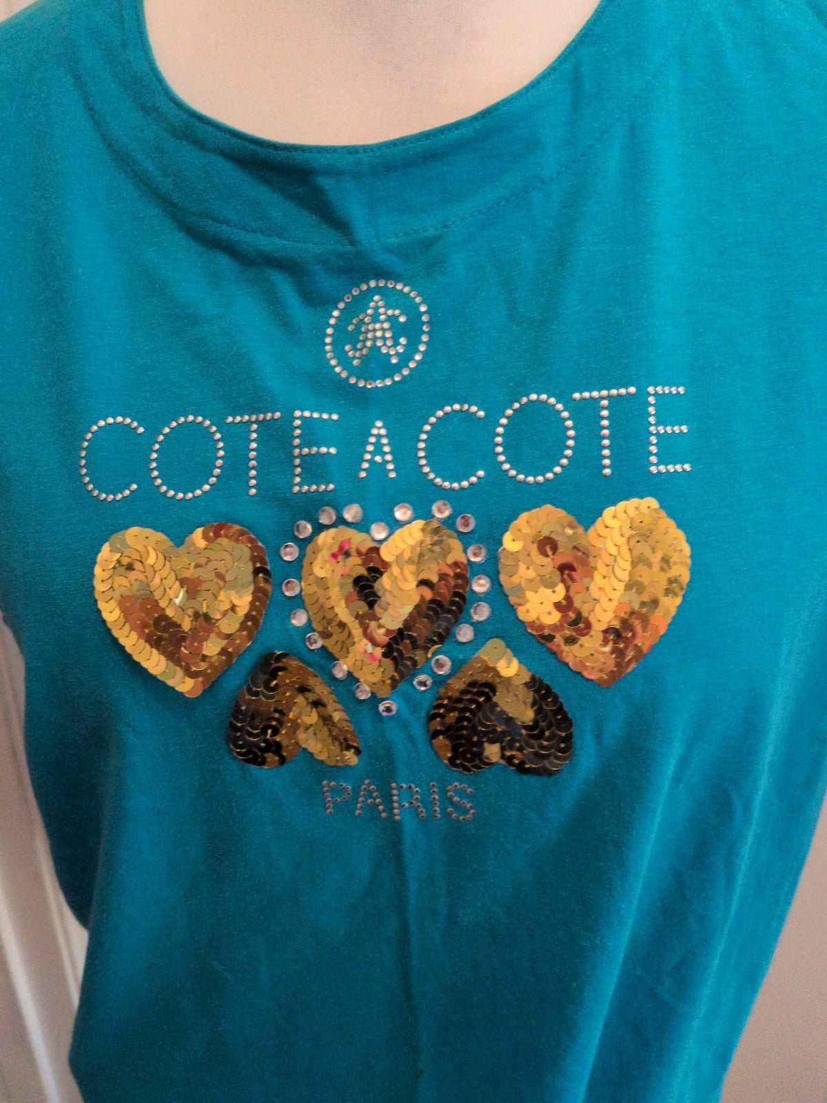 XL Blue Paris With Gold Sequin Hearts Short Sleeve T-shirt