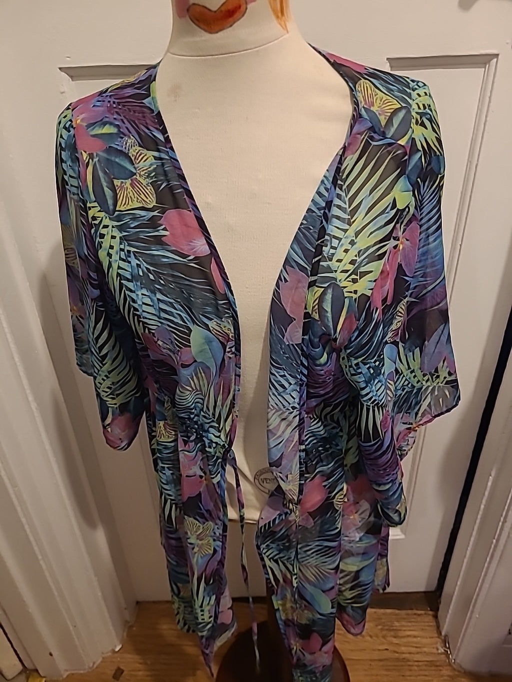 Ladies F&F Size Medium Multicoloured Short Sleeved See Through Blouse Longline