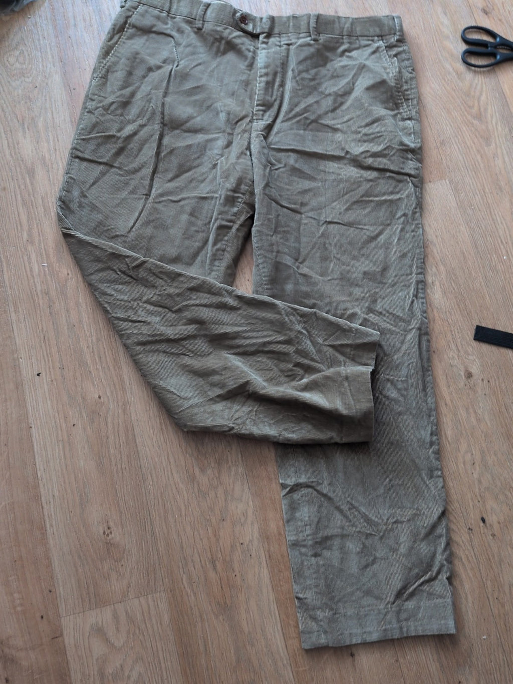 Mens Austin Reed Size 38s Coffee Ribbed Trousers