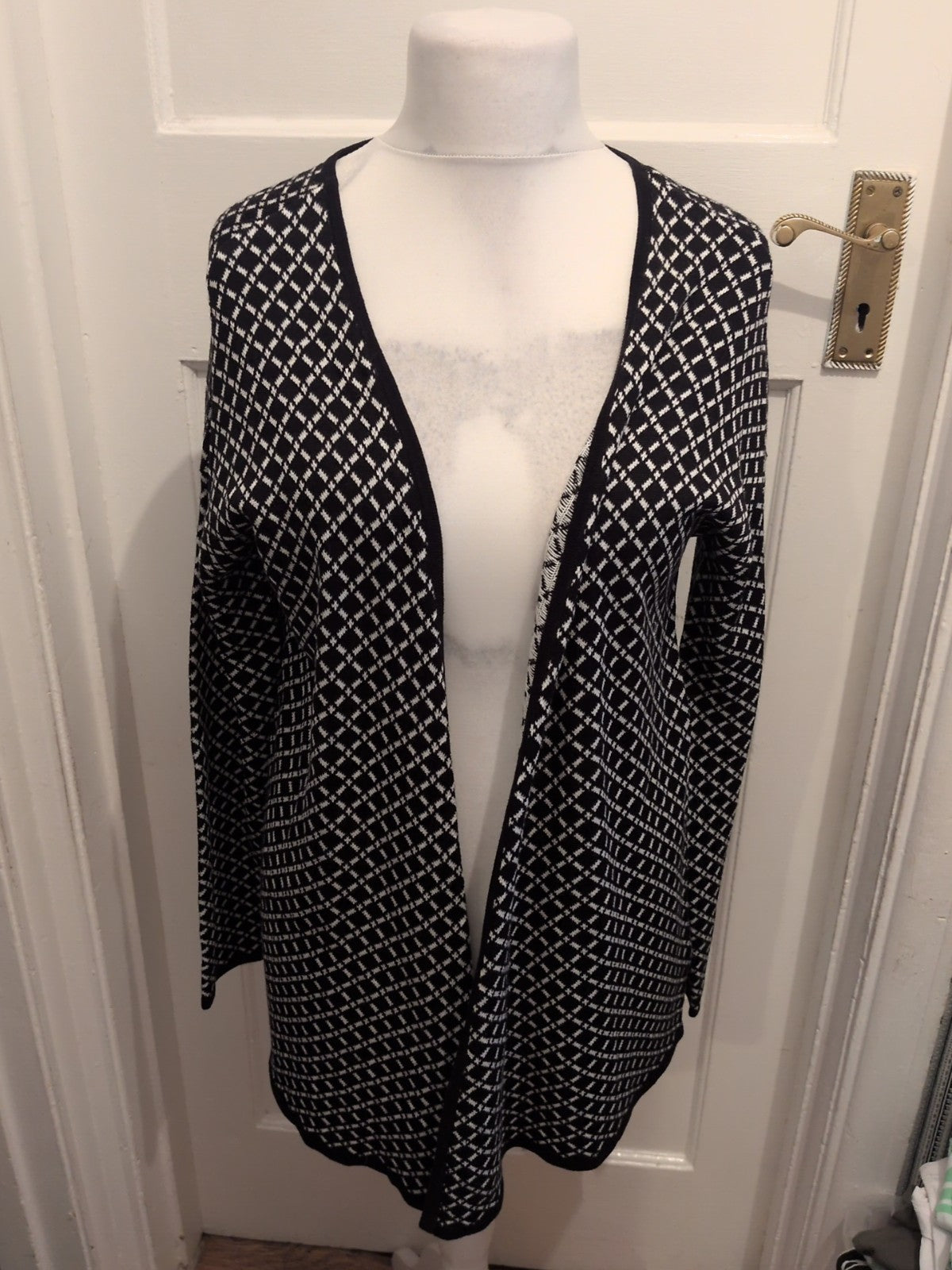 Esmara 14-16 Black Patterned Cardigan
