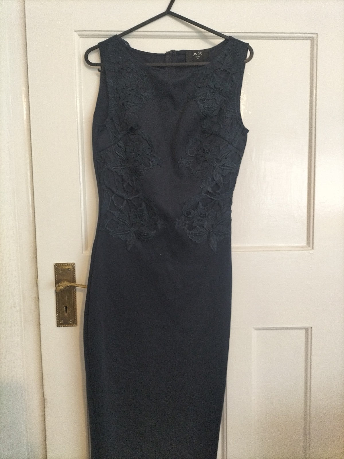 Ladies Ax Paris Size 8 Navy Floral Embroidery Sleeveless Dress