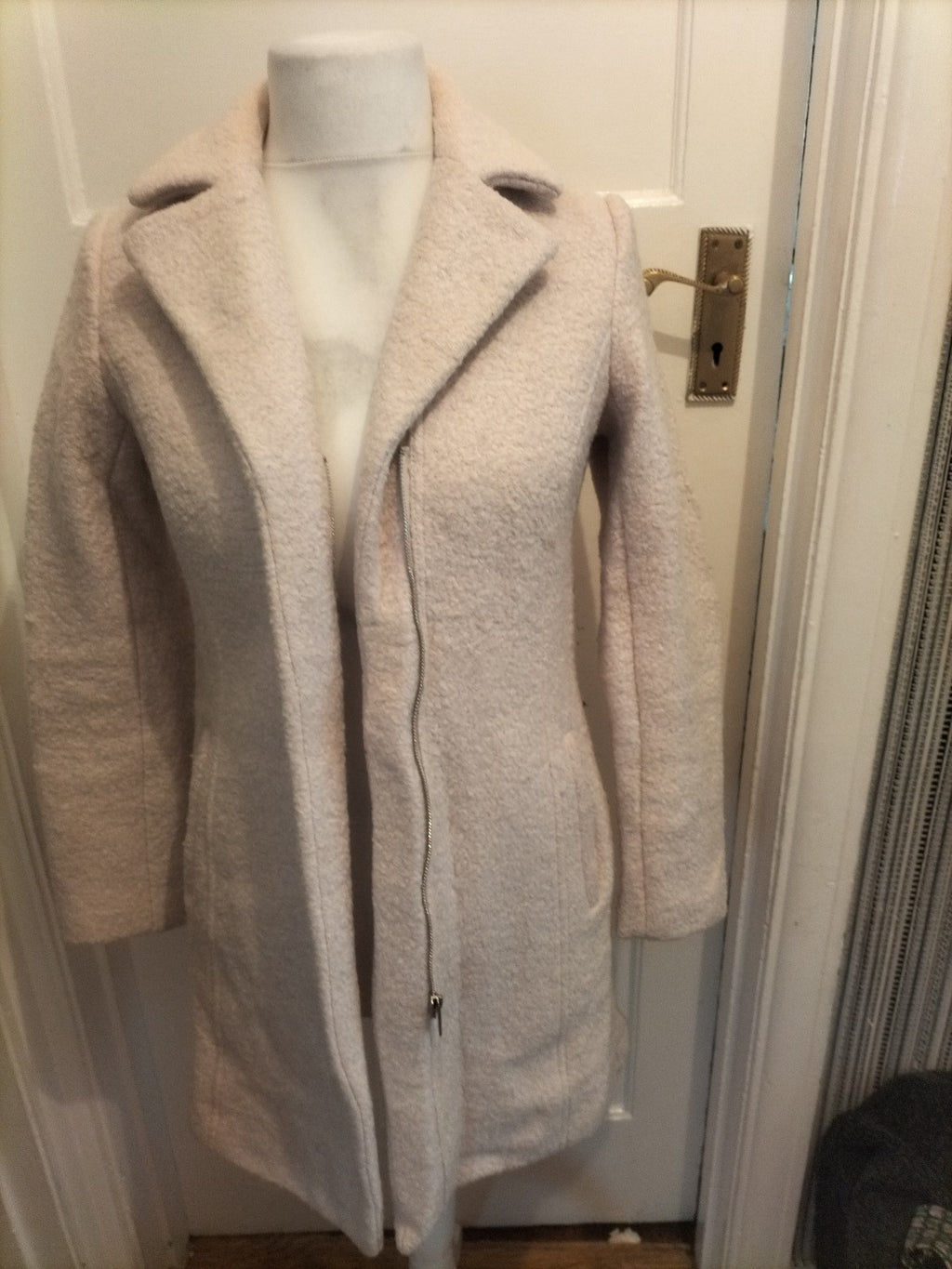 Ladies New Look Size 8 Off White Lined Jacket Heavy