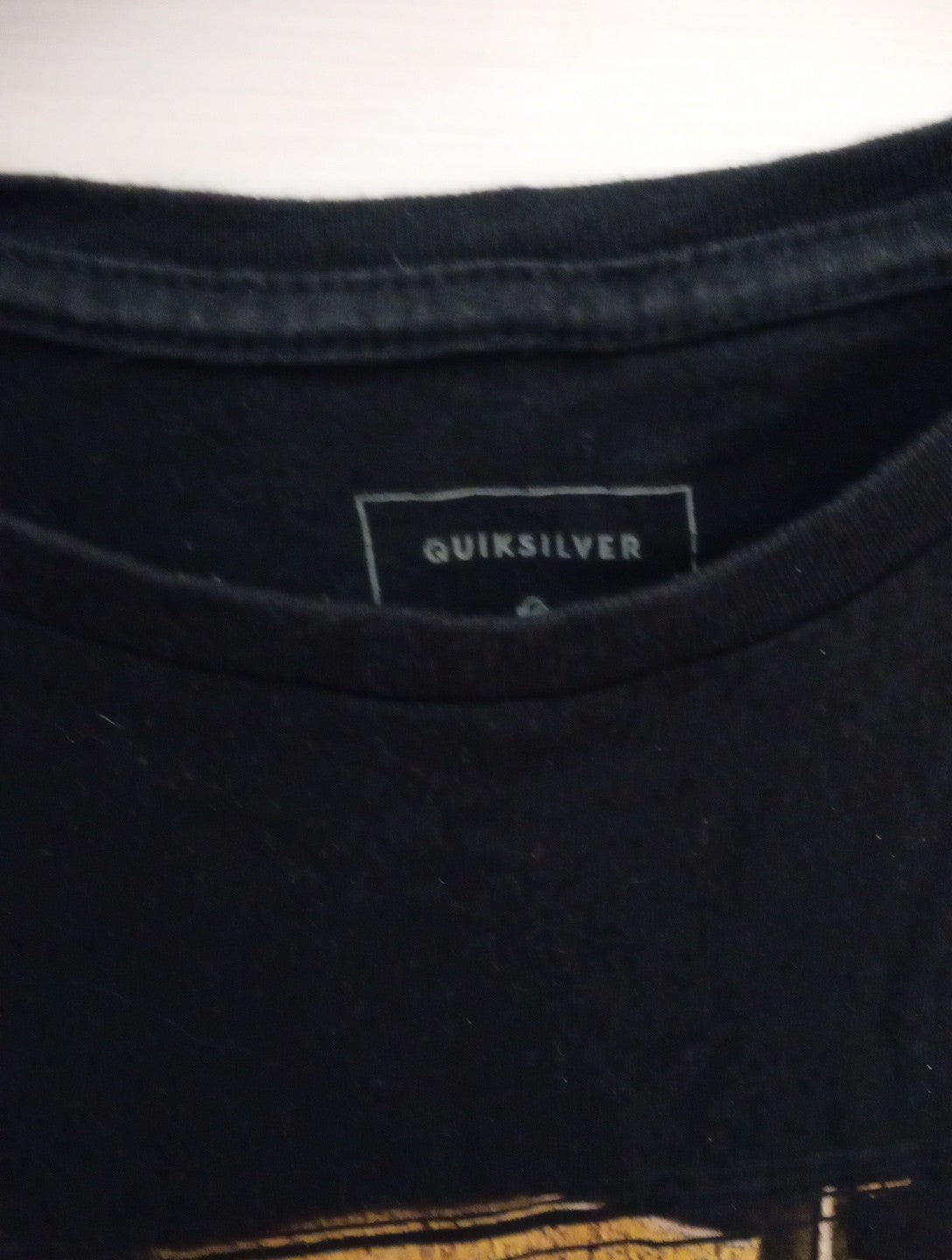 Mens T.shirt QUIKSILVER size Med Black