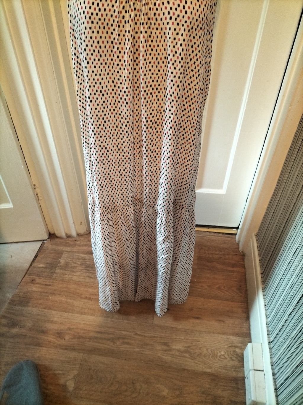 Ladies Size Large Cream With Multi Sleeveless Long Dress