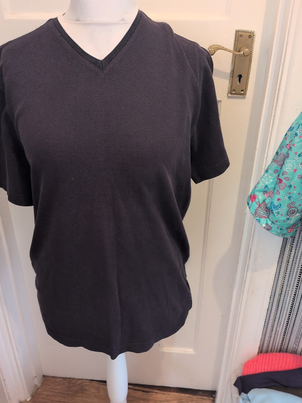 Hugo Boss Large Navy Short Sleeve V Neck T-shirt