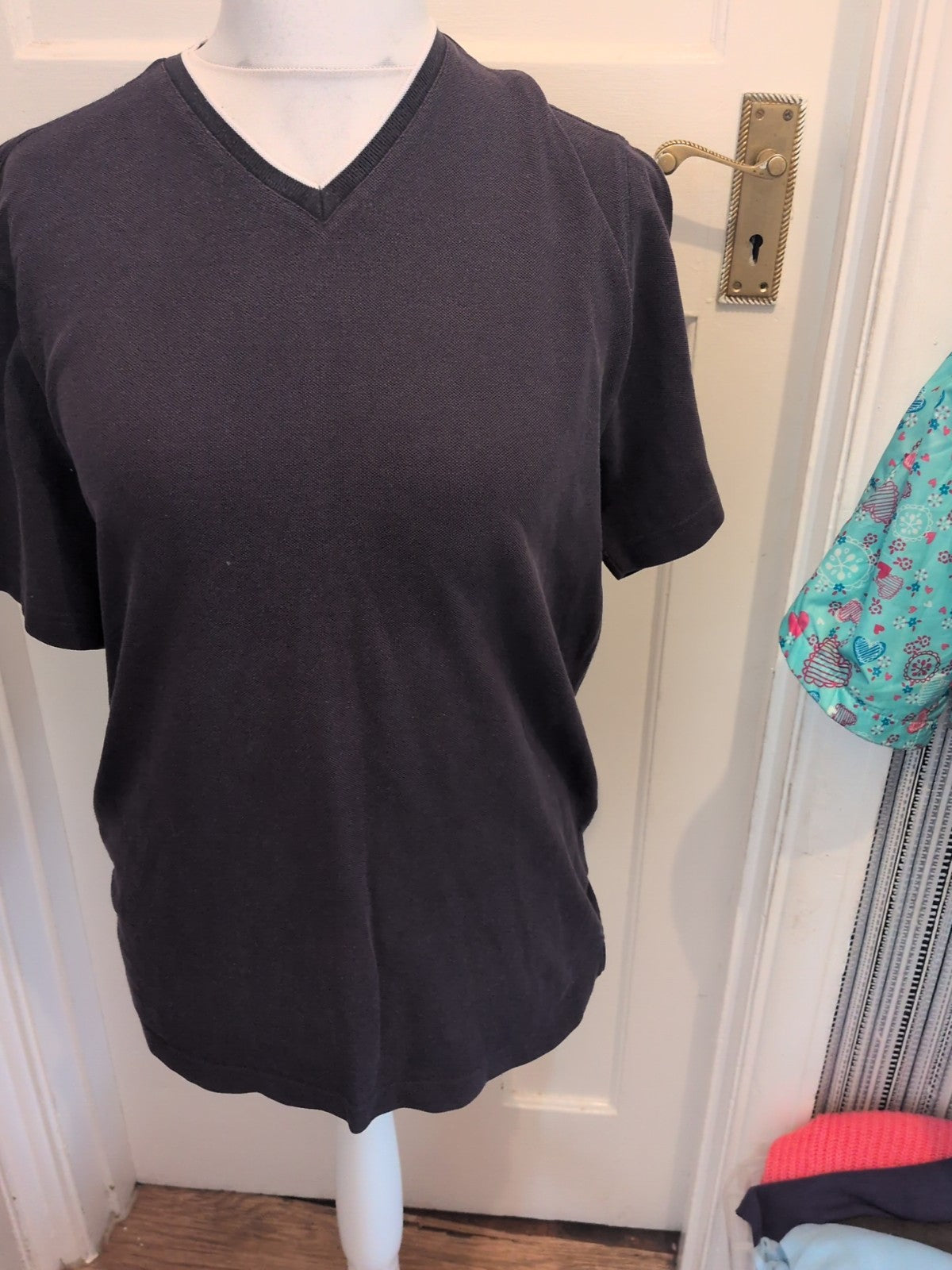 Hugo Boss Large Navy Short Sleeve V Neck T-shirt