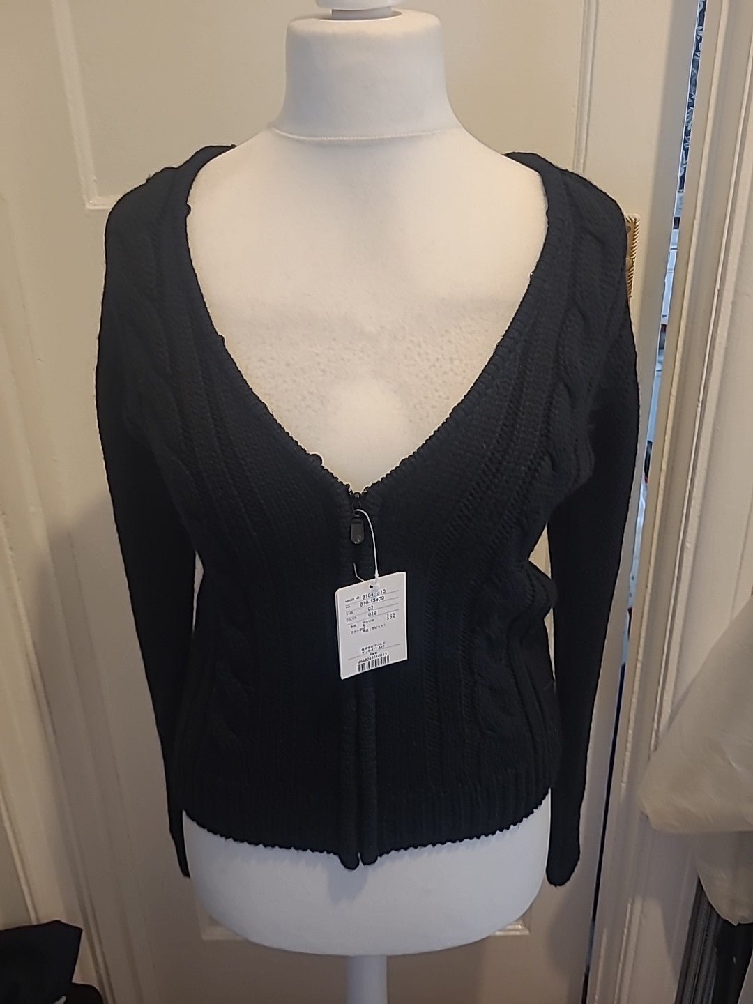 Brand New Ladies Size M/L Black V Neck Jumper