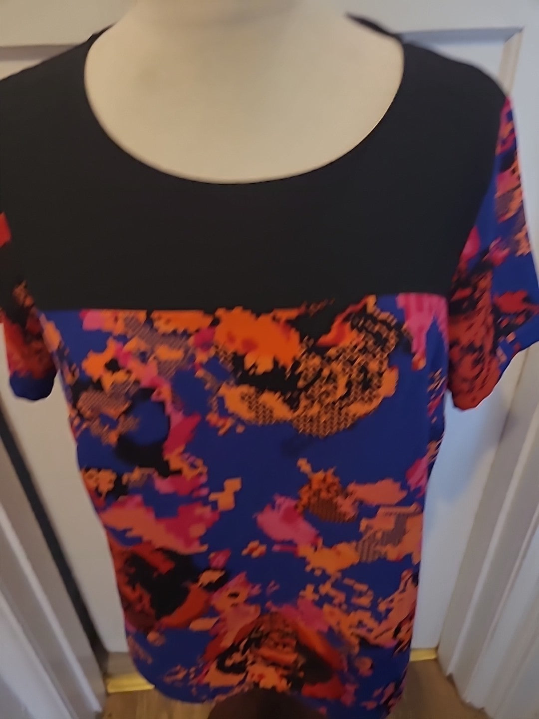 Ladies Marks And Spencer Size 14 Blue Red Black Short Sleeved Tshirt