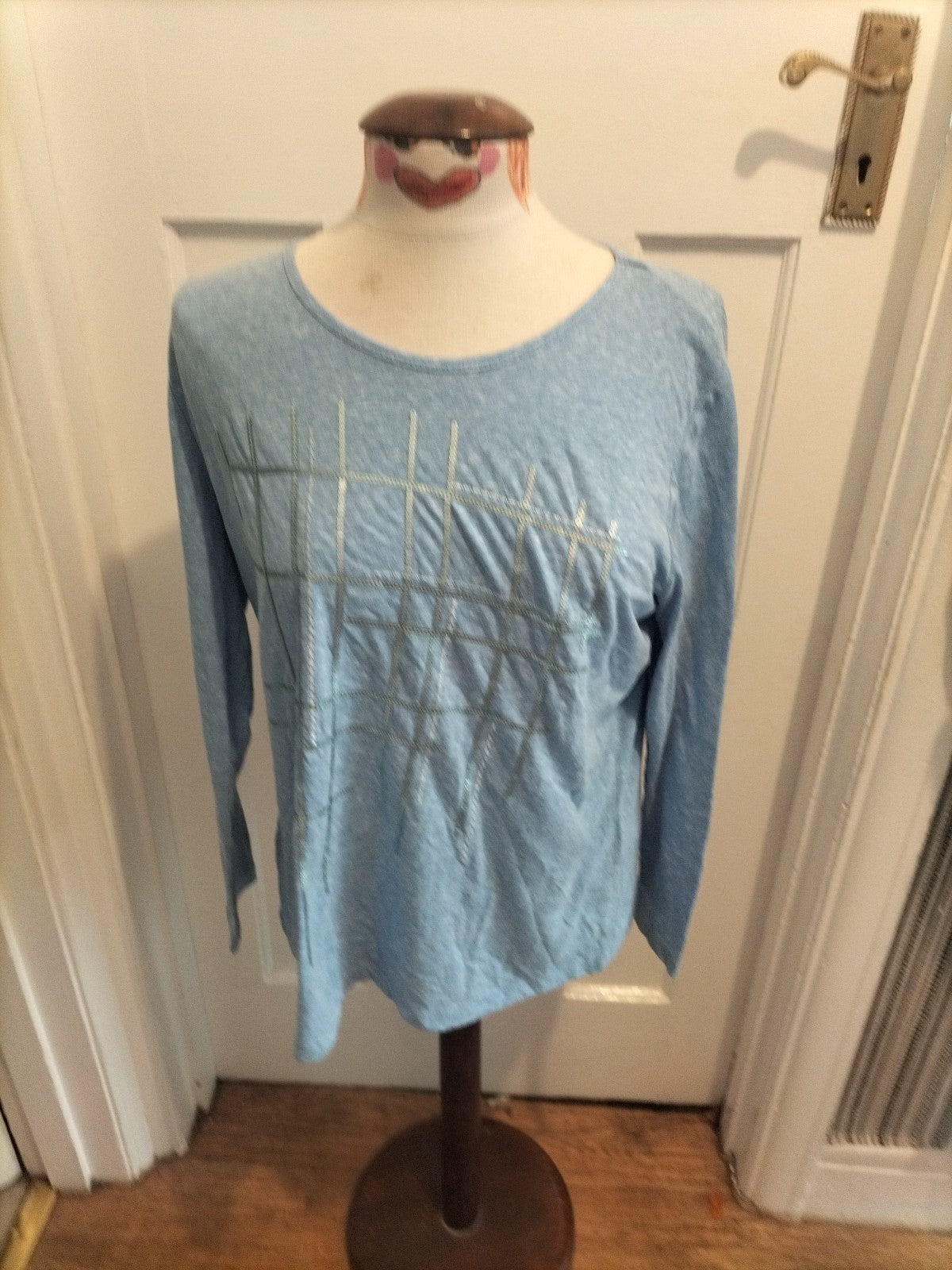 Ladies Mona Size 14R Pale Blue Silver Sequined Long Sleeved Tshirt