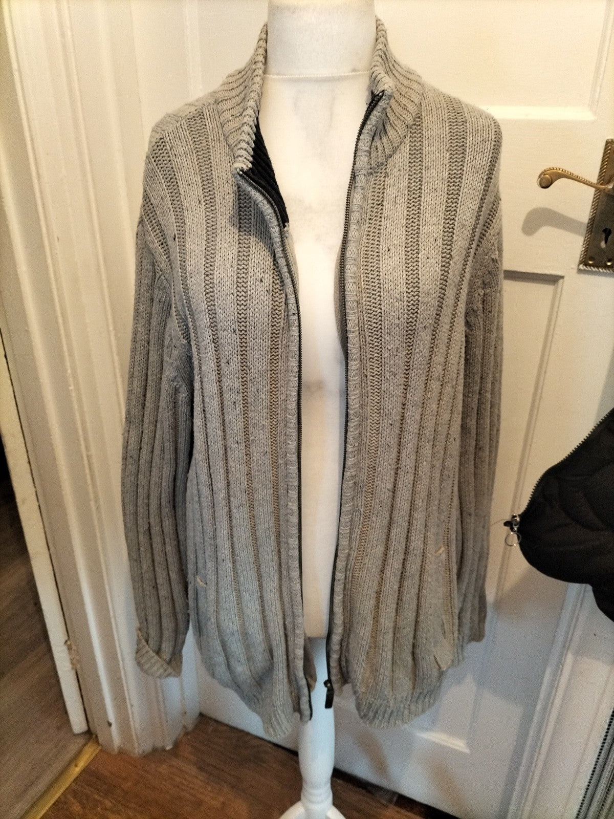 Mens Maine New England Size XL Grey Heavy Full Zip Jumper