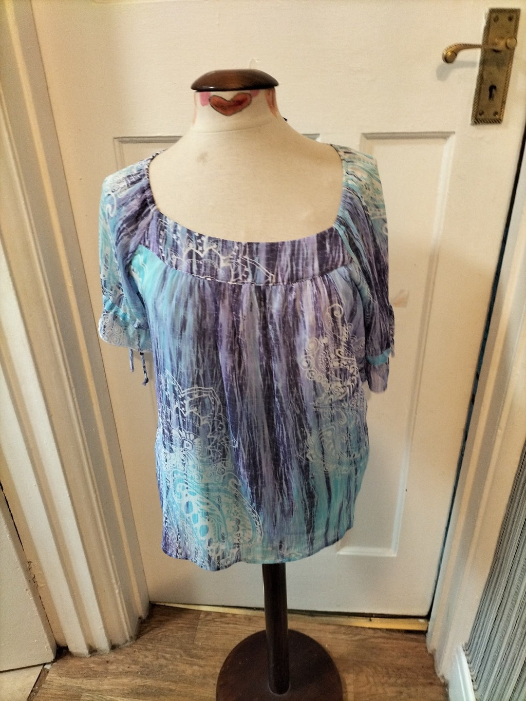 Ladies Alison Morgan Size Medium Purple/Aqua Short Sleeved Blouse