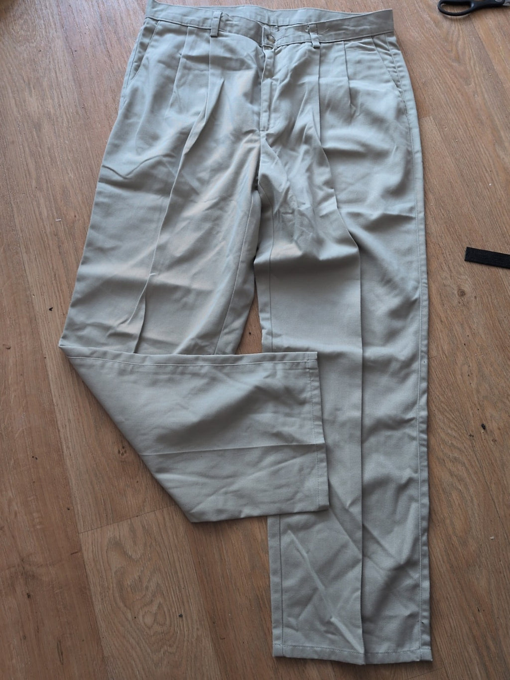 Mens Haggar Size 35/30 Cream Smart Trousers