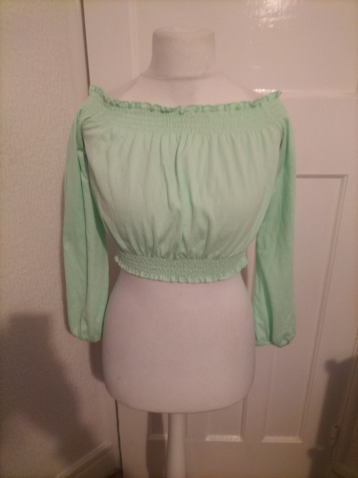 Ladies H&M Size Small Lime Bubblehem Long Sleeved Top
