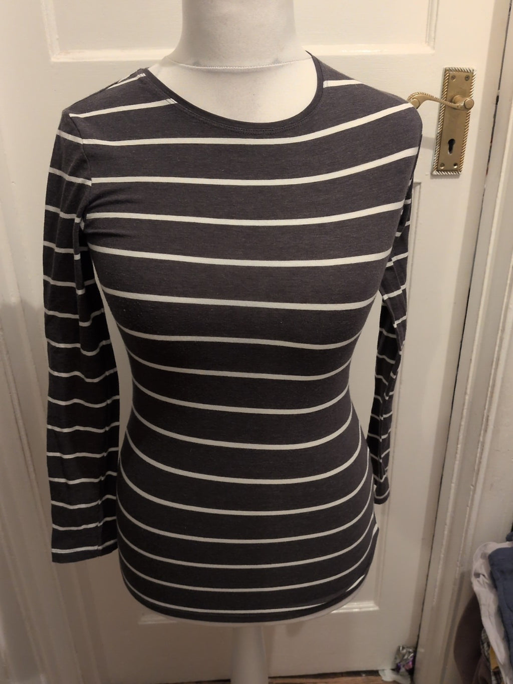 Primark 8 Stretch Crew Grey Stripe Long Sleeve Tshirt