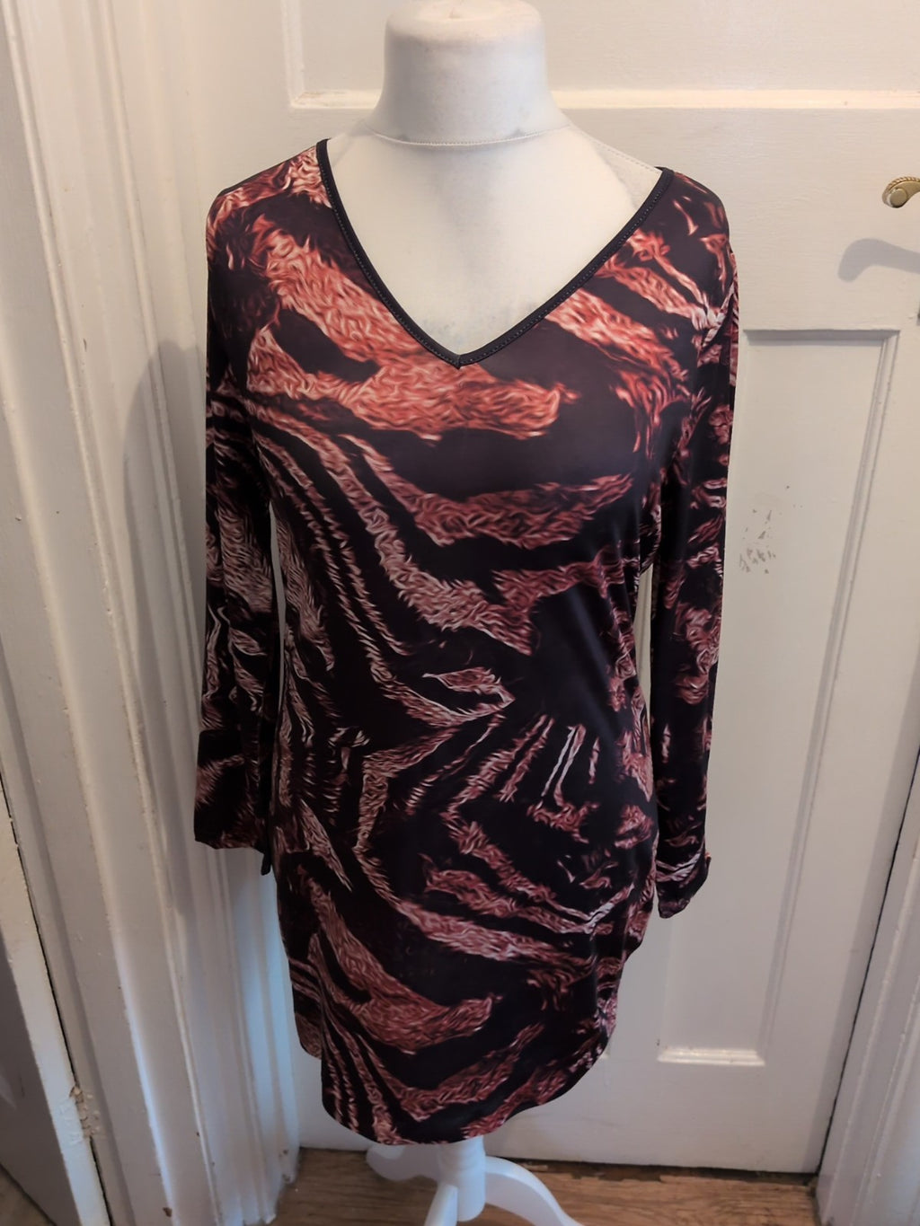 Ladies Short Dress Size Xxl [16-18] Brown And Black Long Sleeved Free Delivery