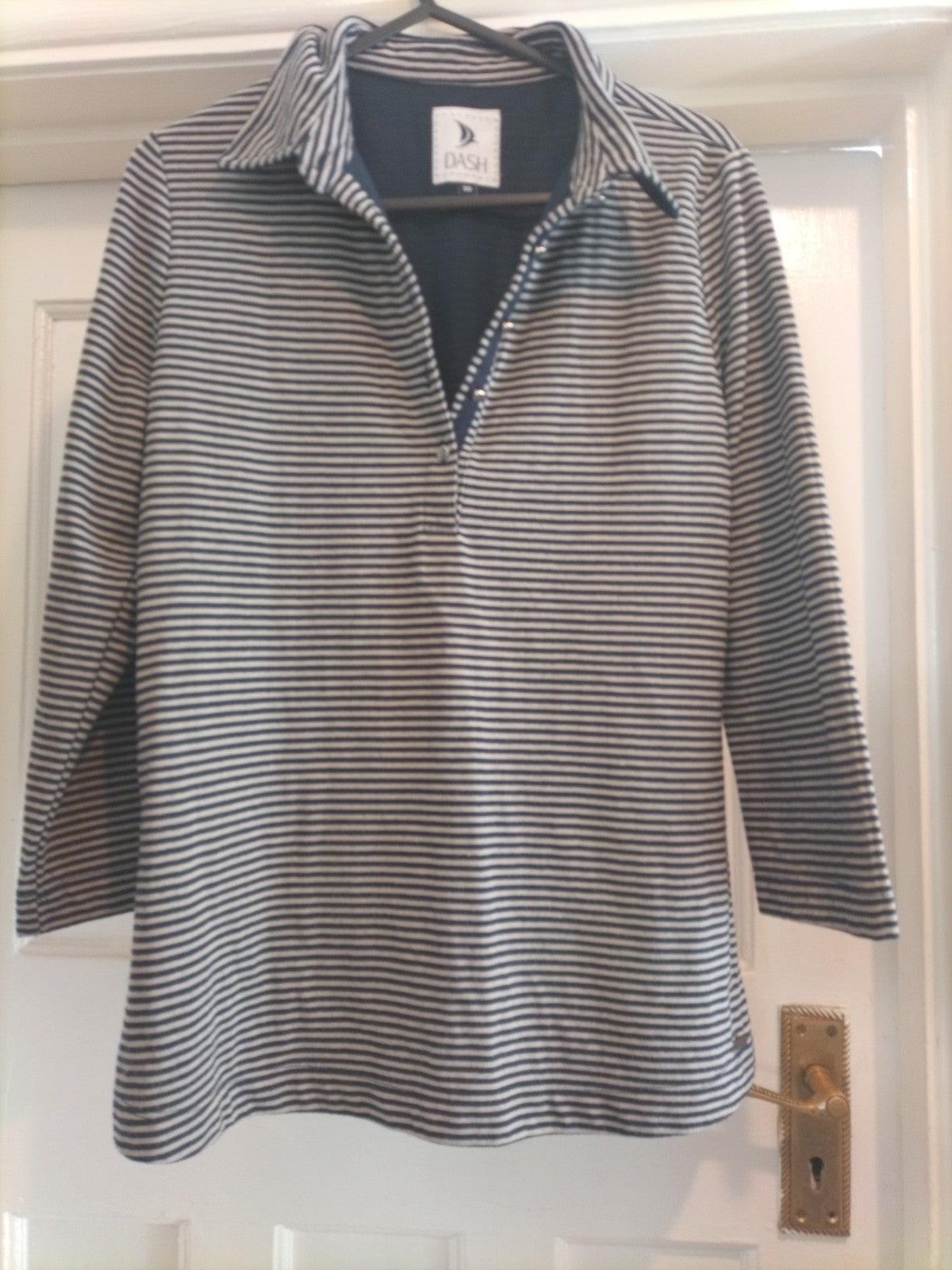 Ladies Long Sleeved Top Size 10 Dash