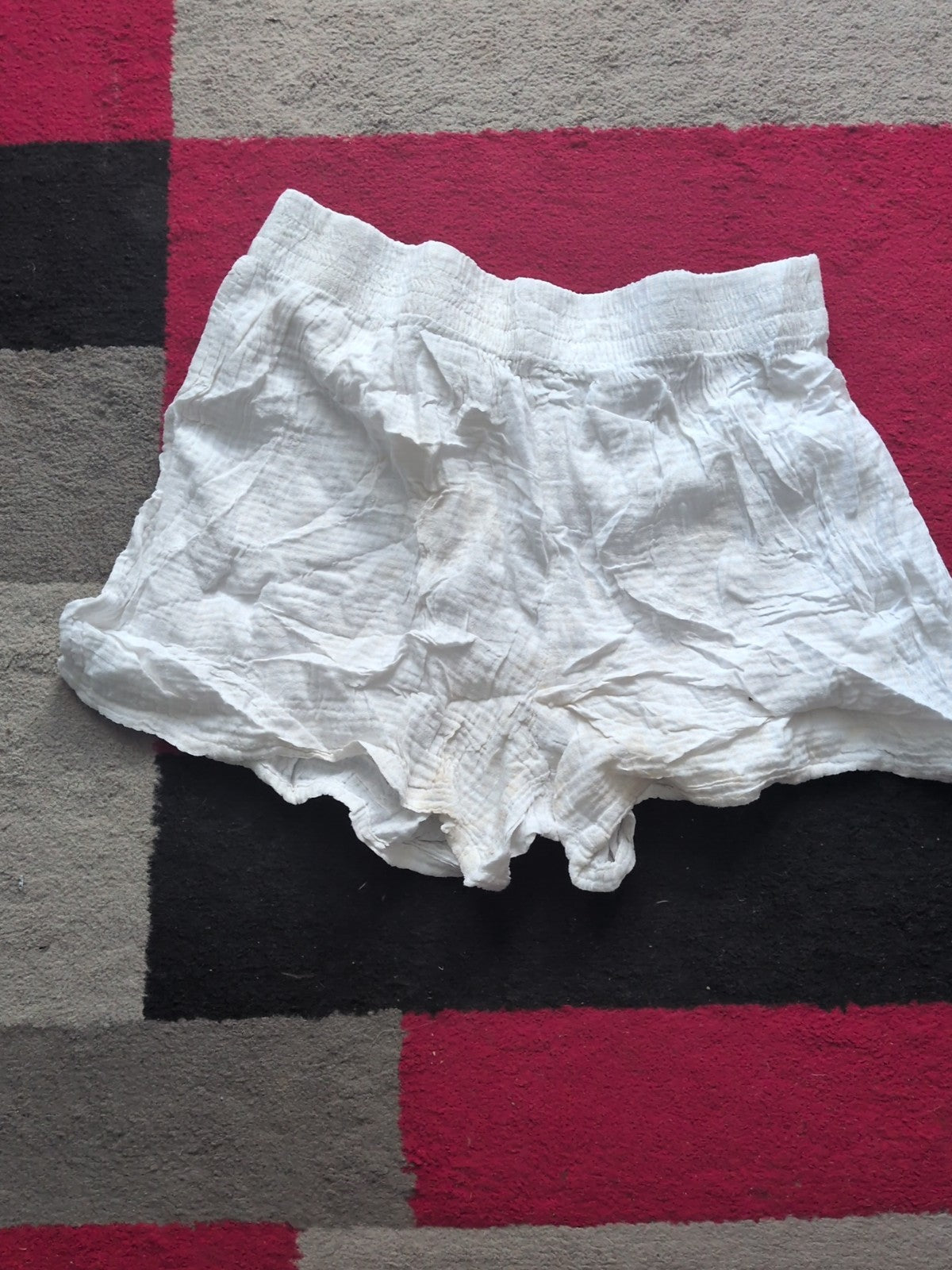 Papaya 12 White Elastic Waist Shorts