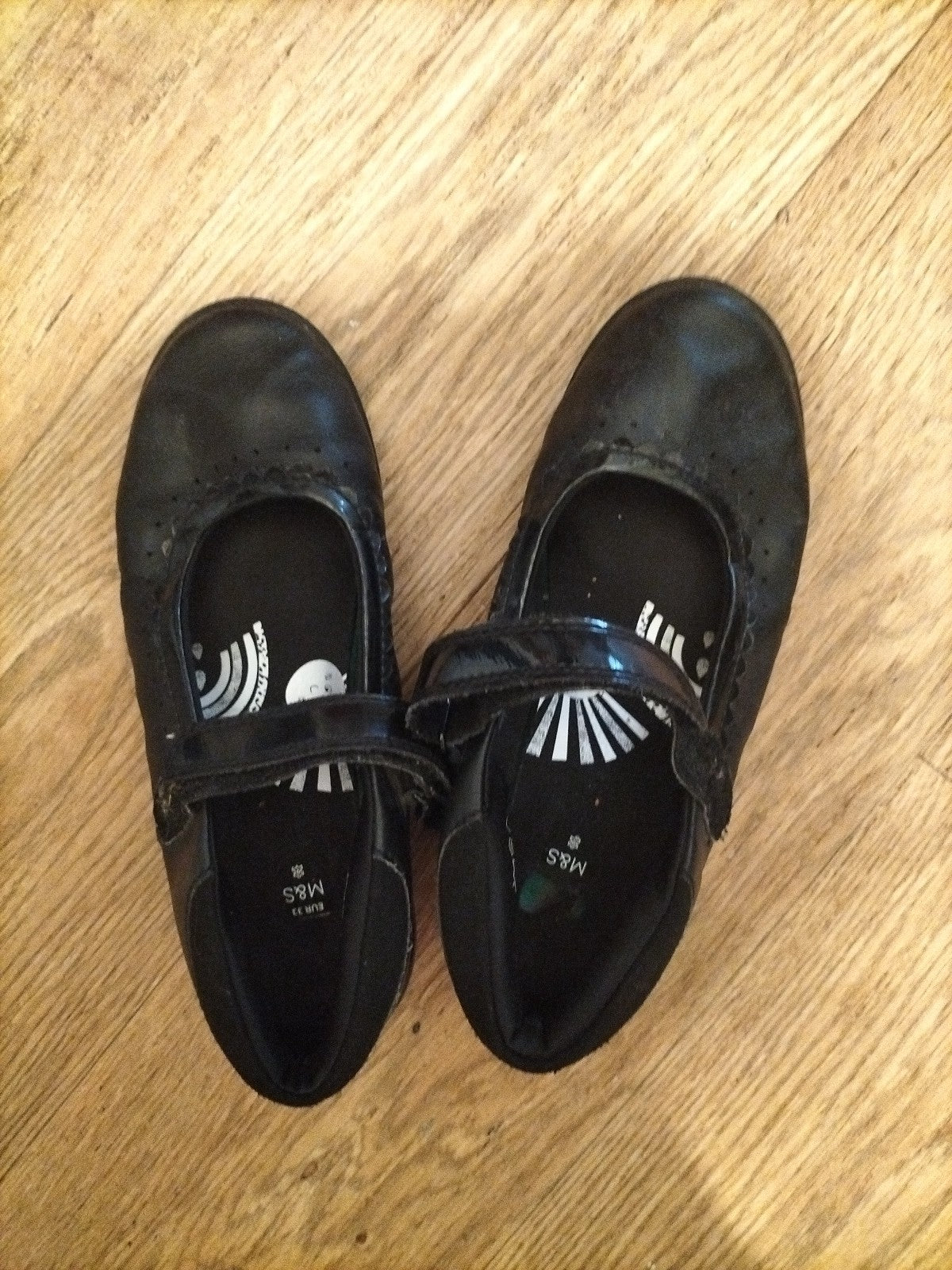 Girls Marks And Spencer Size Uk 1.5-2 Black School Shoes(Damage On Insole)