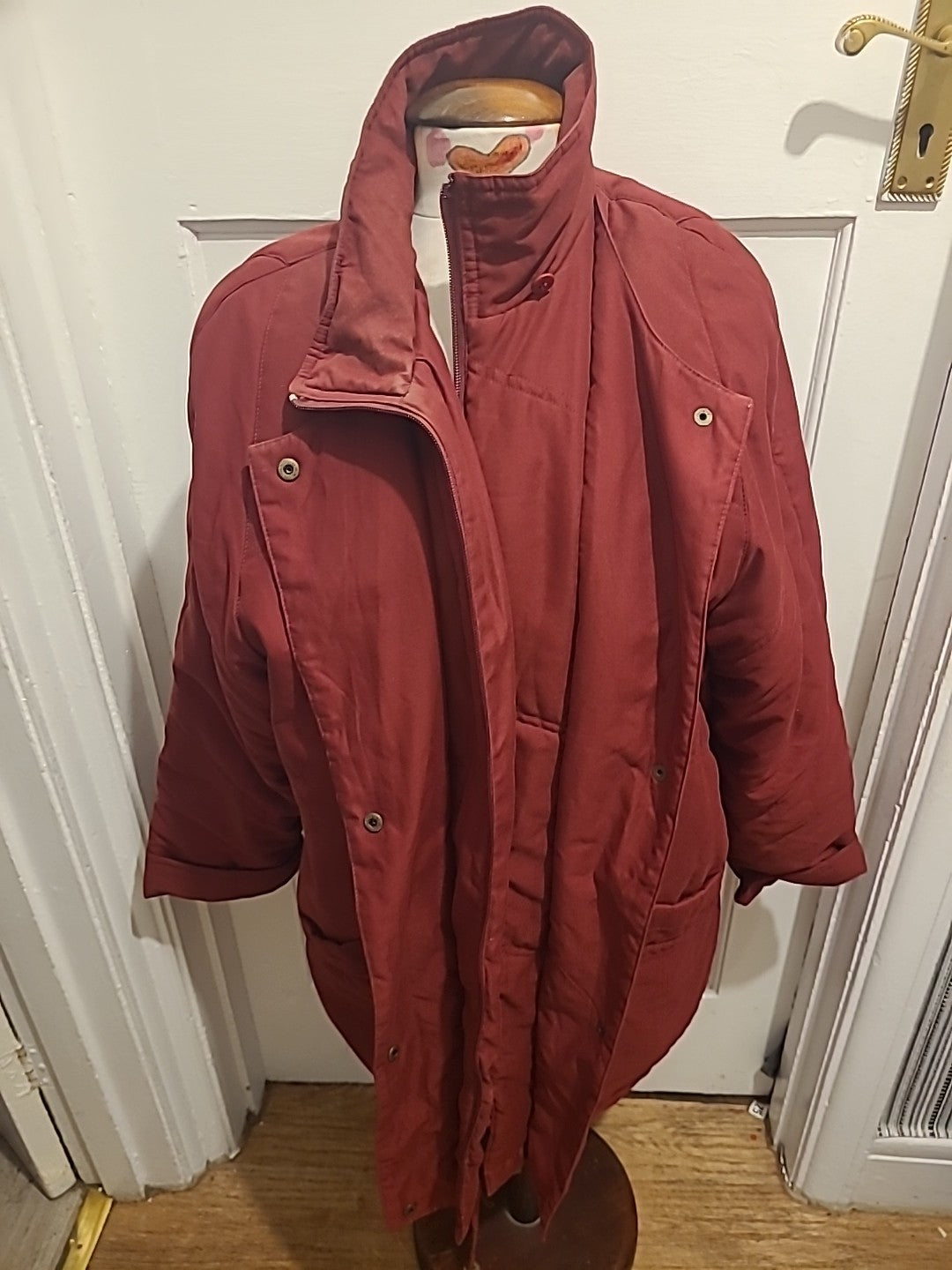 Ladies Canda Size 16 Burgundy Lined Long Sleeved Coat