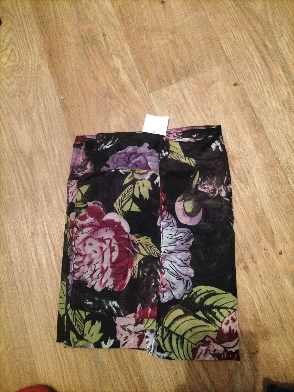 Ladies Up And Ready Patterned Floral Scarf 100% Polyester