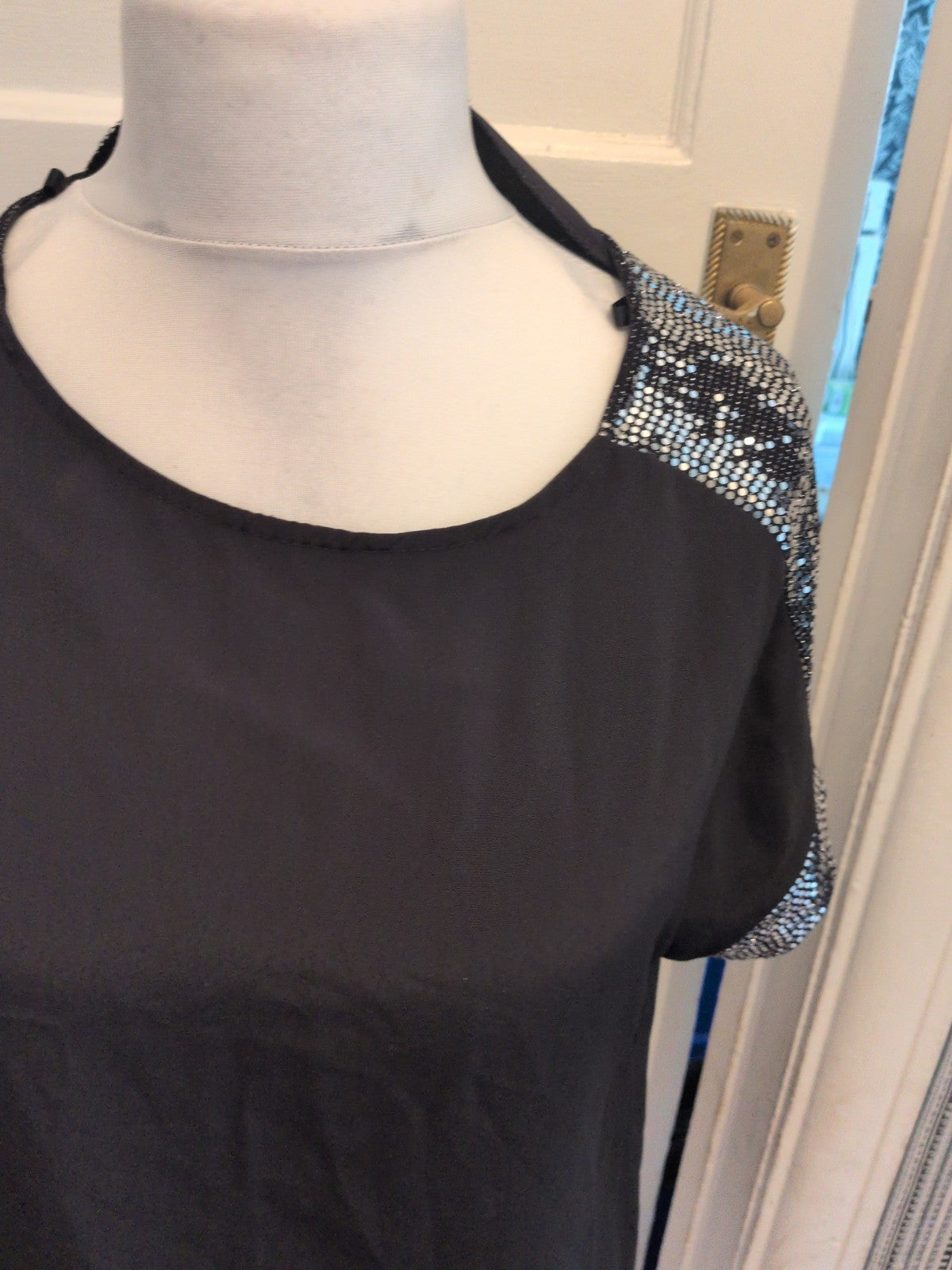 Apricot 12 Black With Silver Shoulders Short Sleeve Blouse(Some Missing)