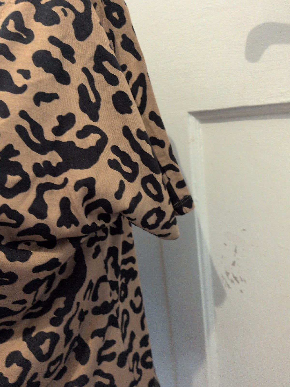 AJ Armani Jeans EU 42 Leopard Print Short Sleeve T-shirt