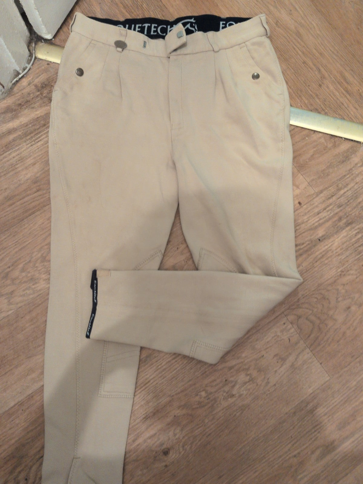 Ladies Equetech Size 34W Beige Trousers