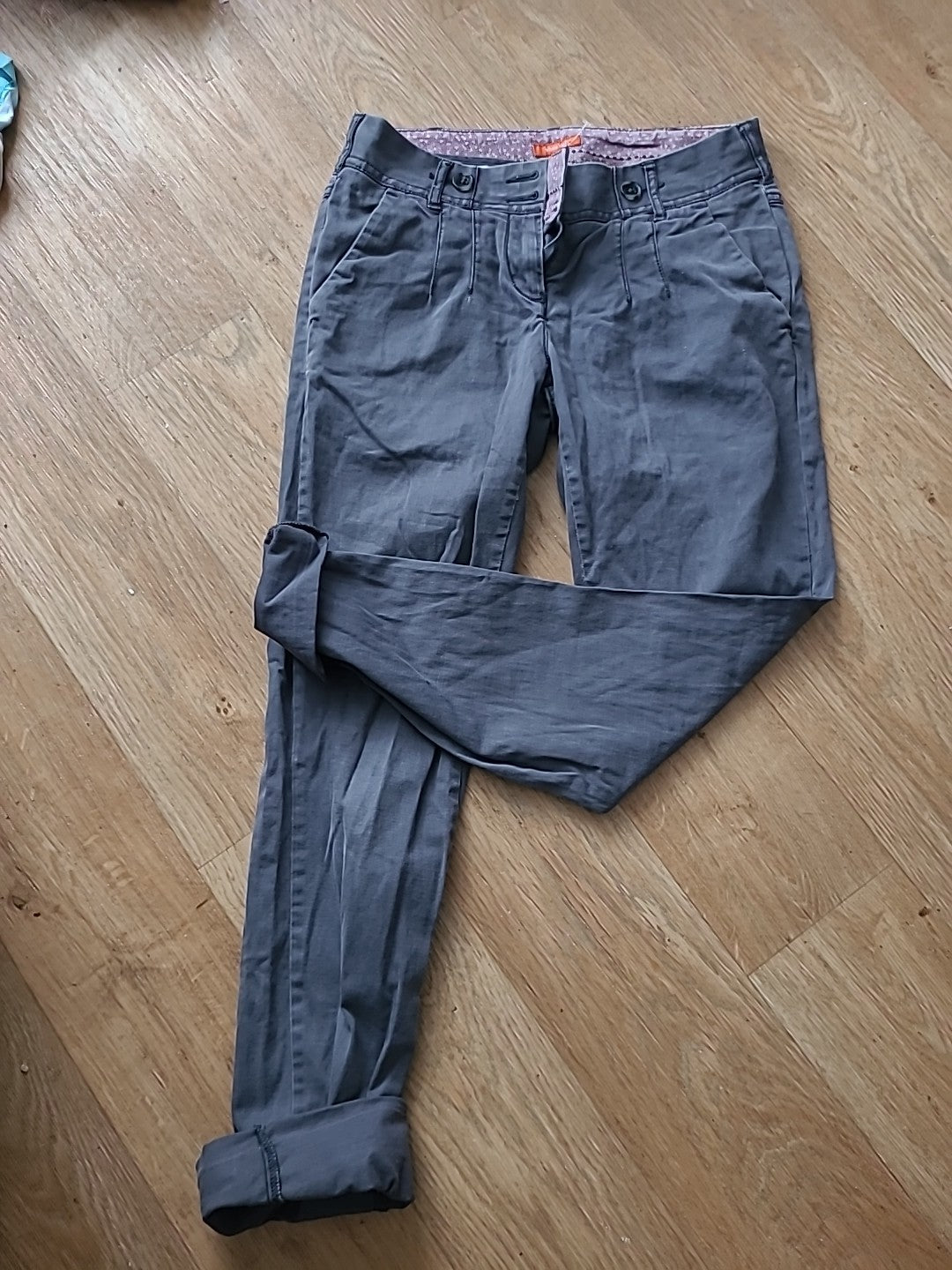 Ladies White Stuff Size 8R Grey Cropped Ankle Jeans