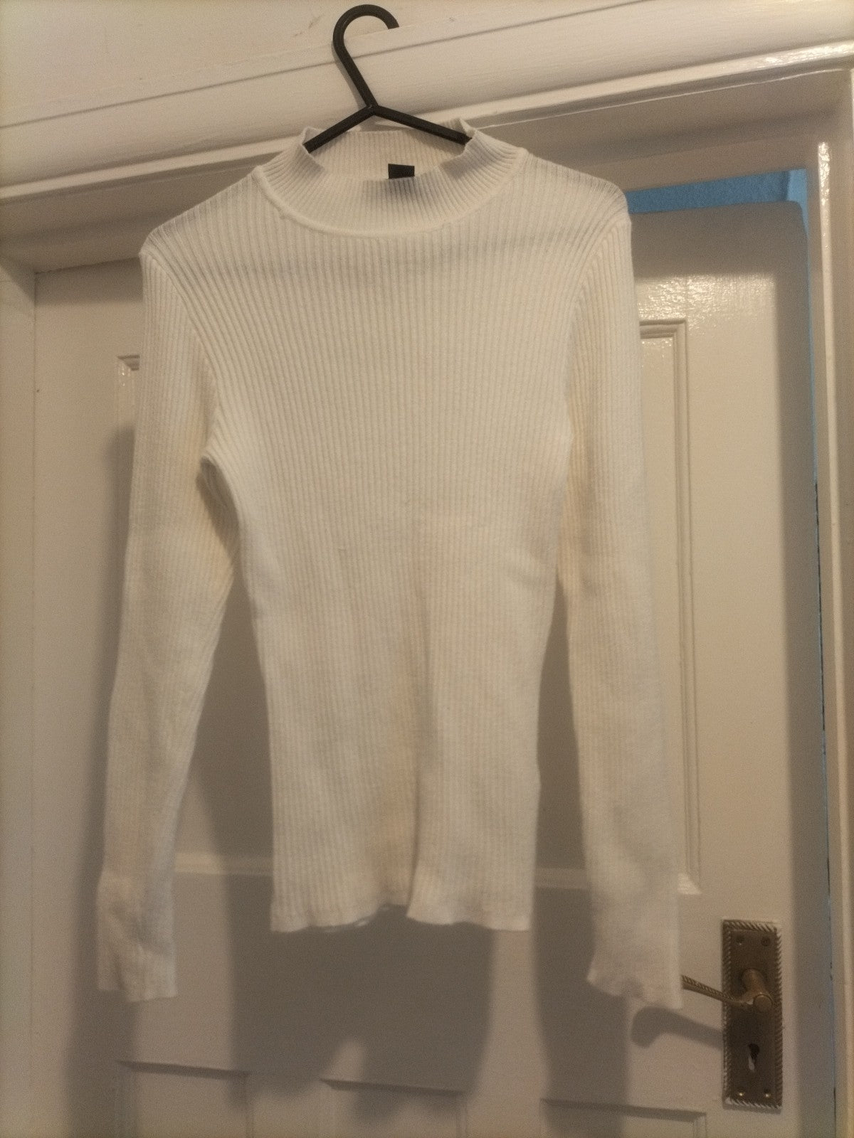 Primark Size Medium White Round Neck Long Sleeve Top