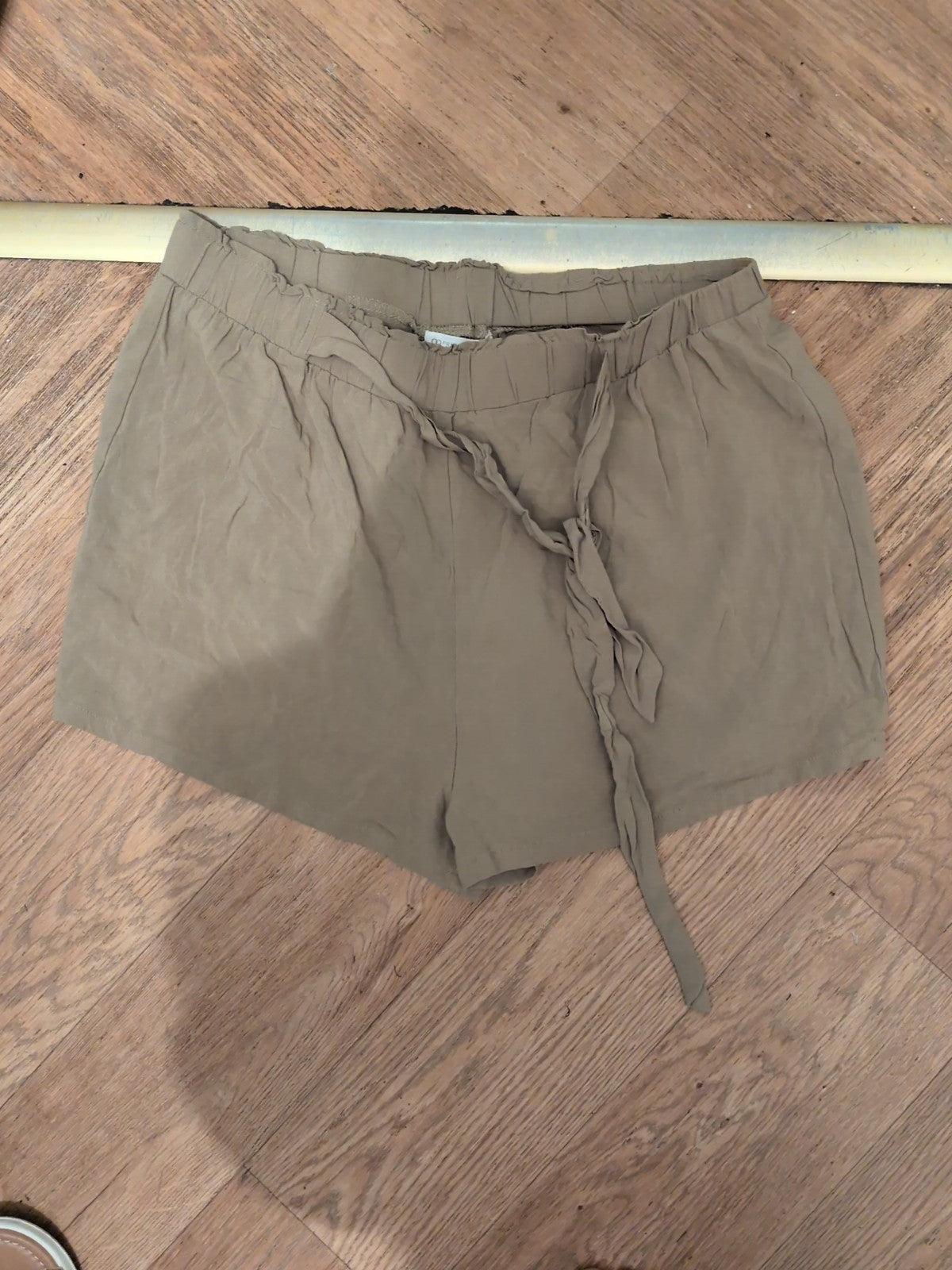 Primark Large Pale Khaki Elasticated Shorts