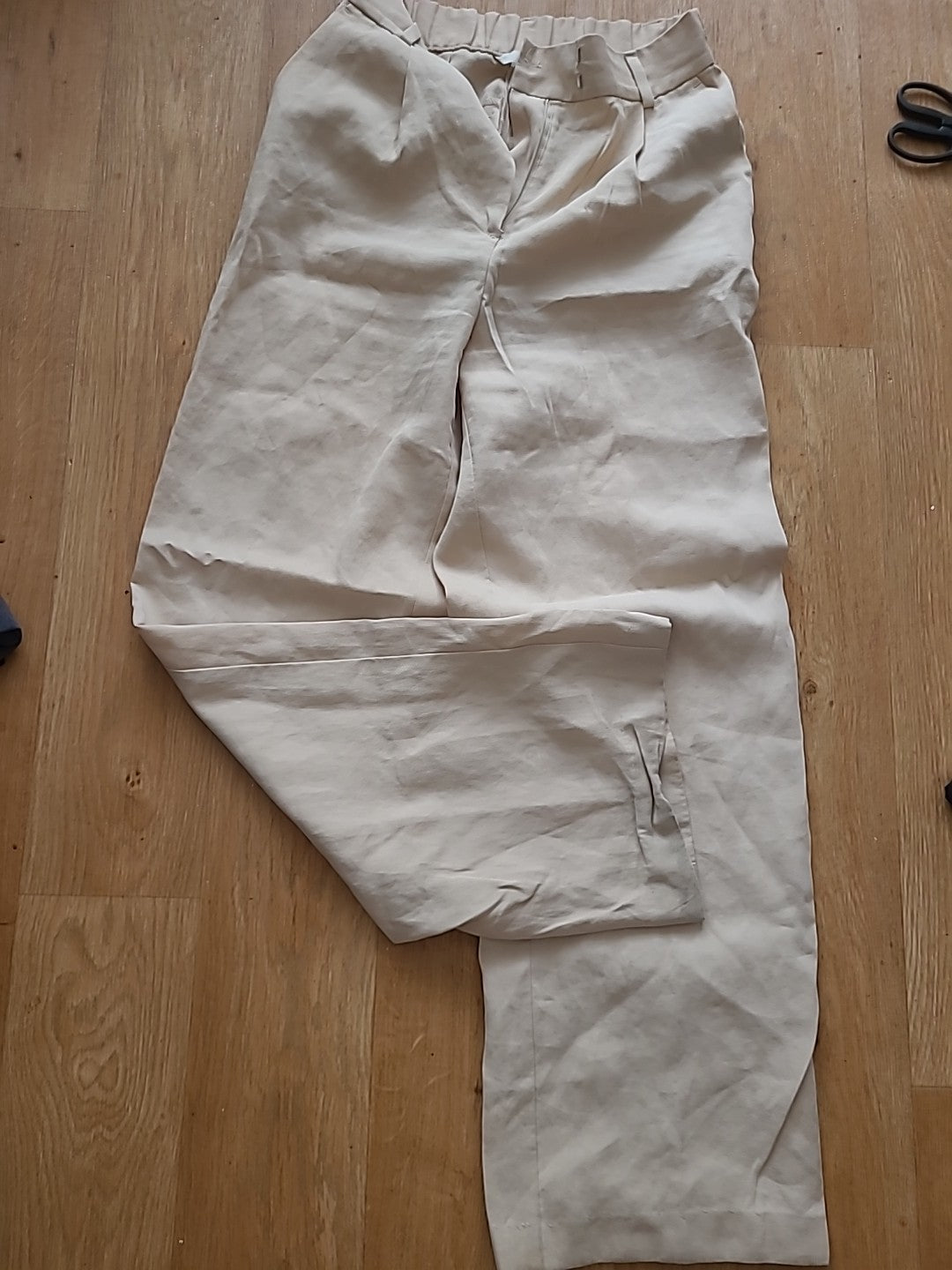 Ladies H&M 12 Beige Wide Leg Trousers